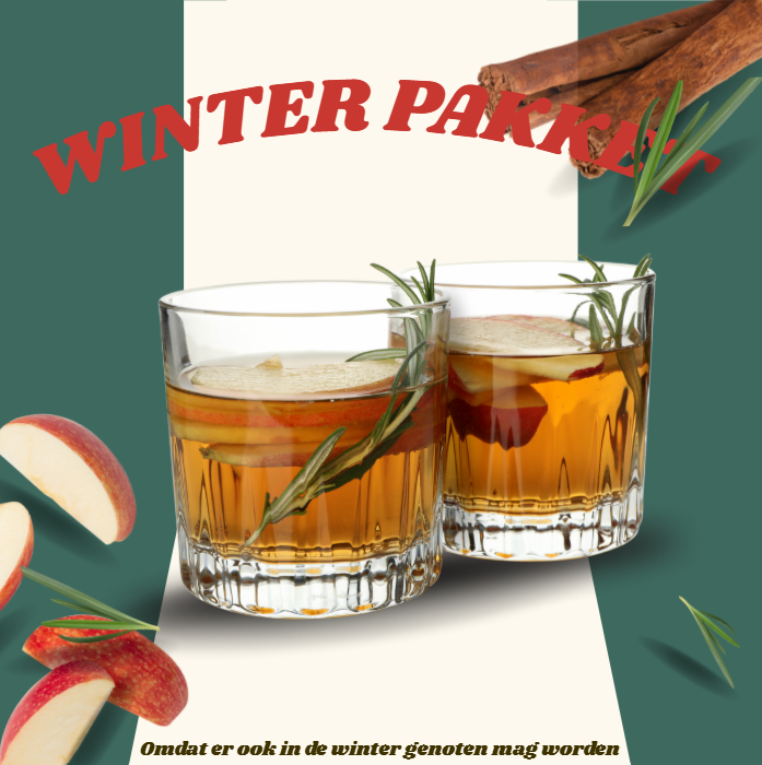 Twee glazen met warme appelcider en kaneelstokjes, omringd door begin van appels en kaneelstokjes, met een winters thema en de tekst 'Winter Pakket'.