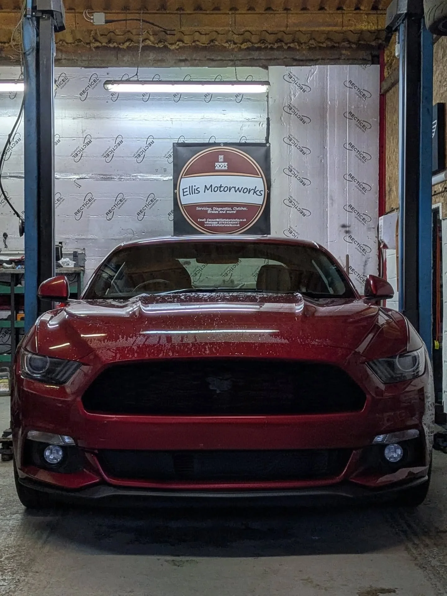 Had the absolute pleasure of working on this stunning Ford Mustang yesterday!
Collected the car In the morning and brought it in.
The customer supplied some very nice stainless back boxes with stainless tips to fill the hole in the bumper much better