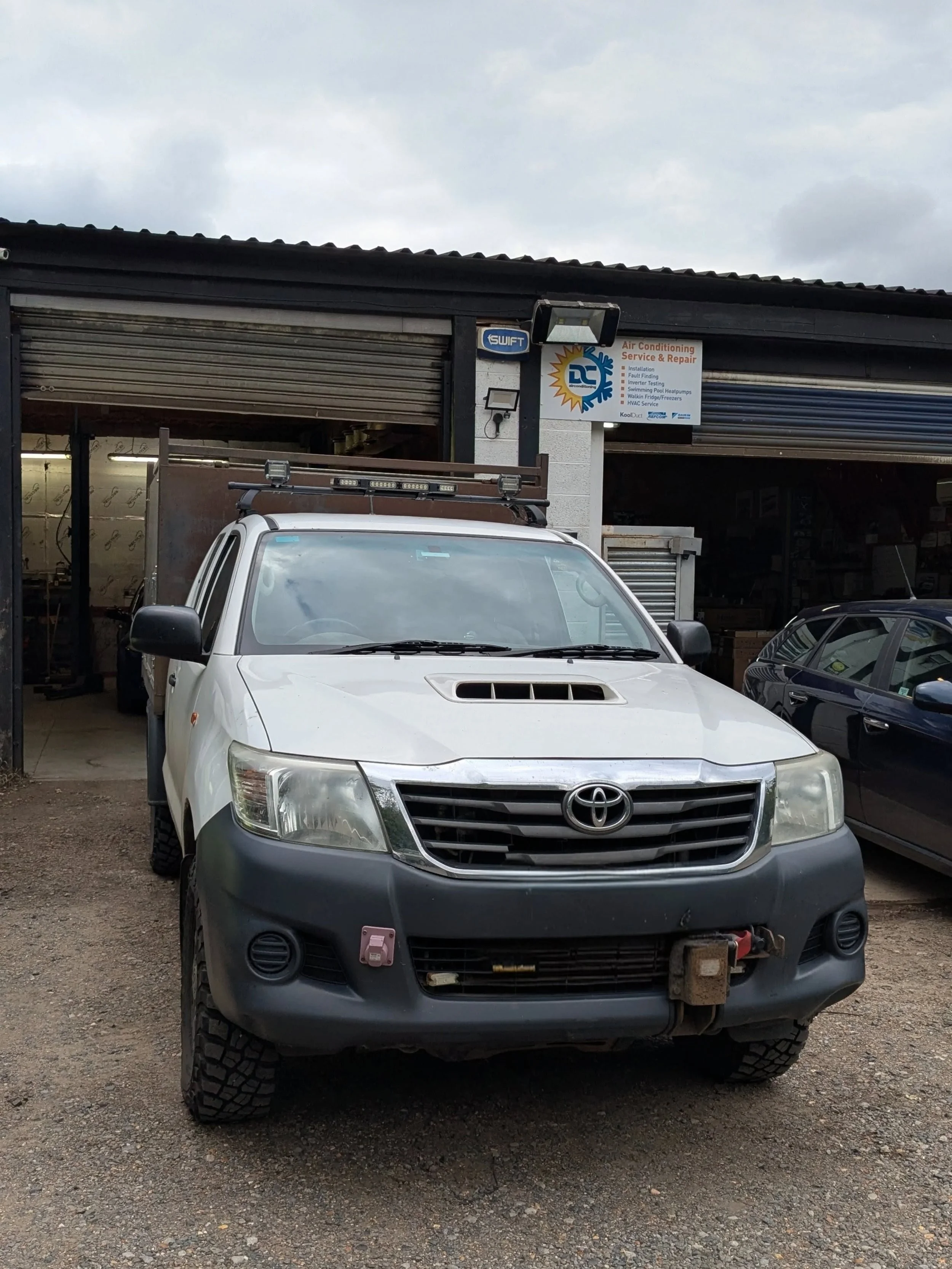 This Toyota Hilux came in feeling sluggish and using more diesel than before. A Diagnosis session found that injector number 4 was leaking and the cause of these faults. Rebooked in with me for the injector replacement and carried out the job, along 