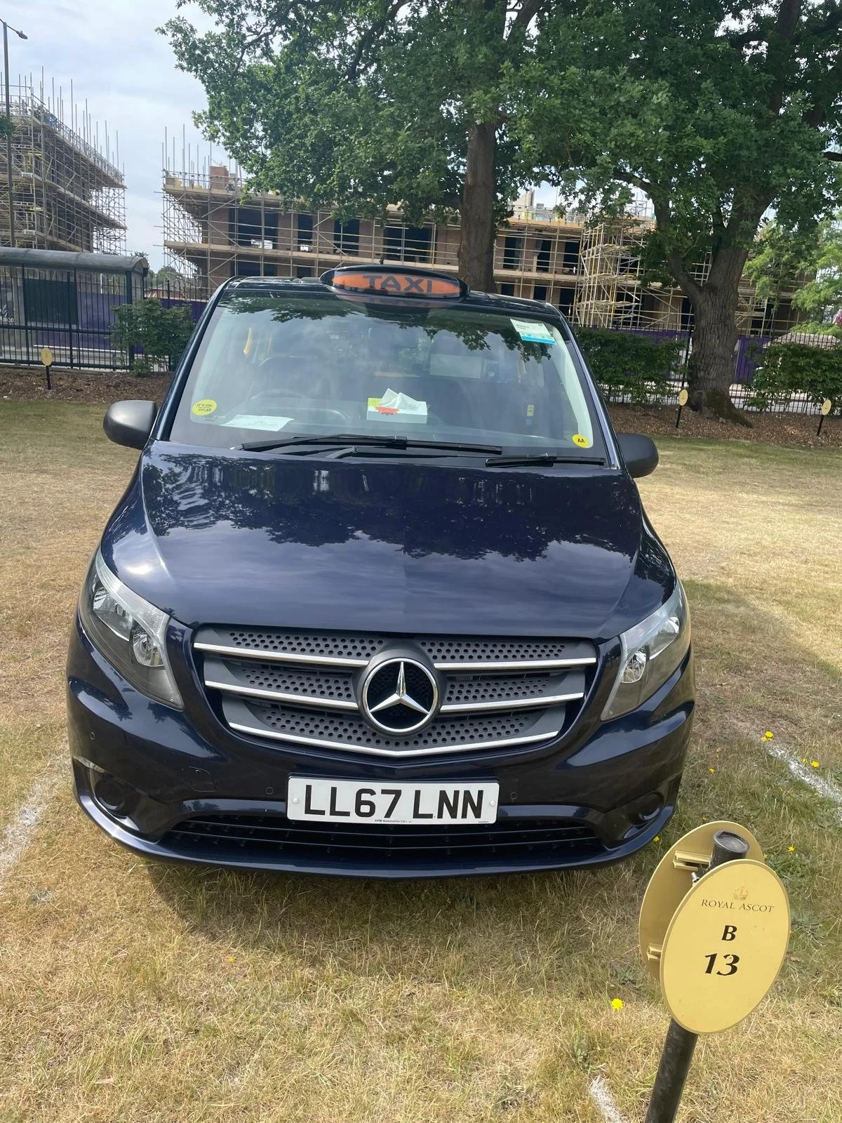 Mercedes-Benz Vito Taxi 114cdi Metallic Blue Mileage: 240,000 £16,995
