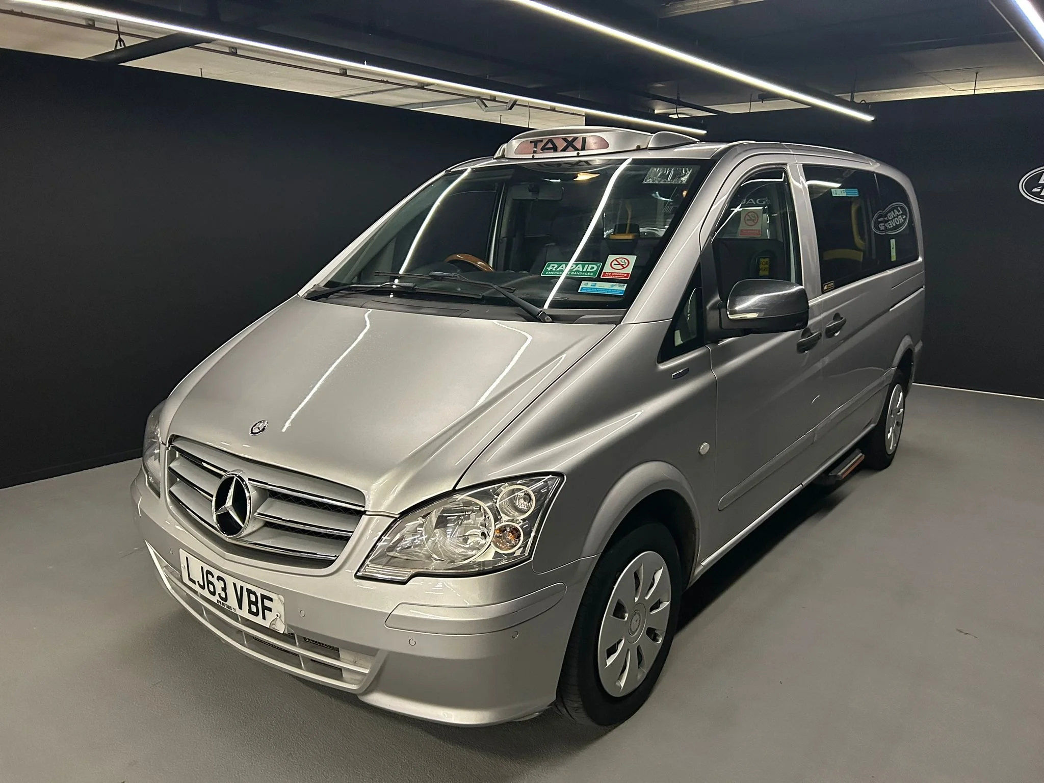 Mercedes-Benz Vito Taxi EU5 Year: 2013 Mileage: Colour: Silver