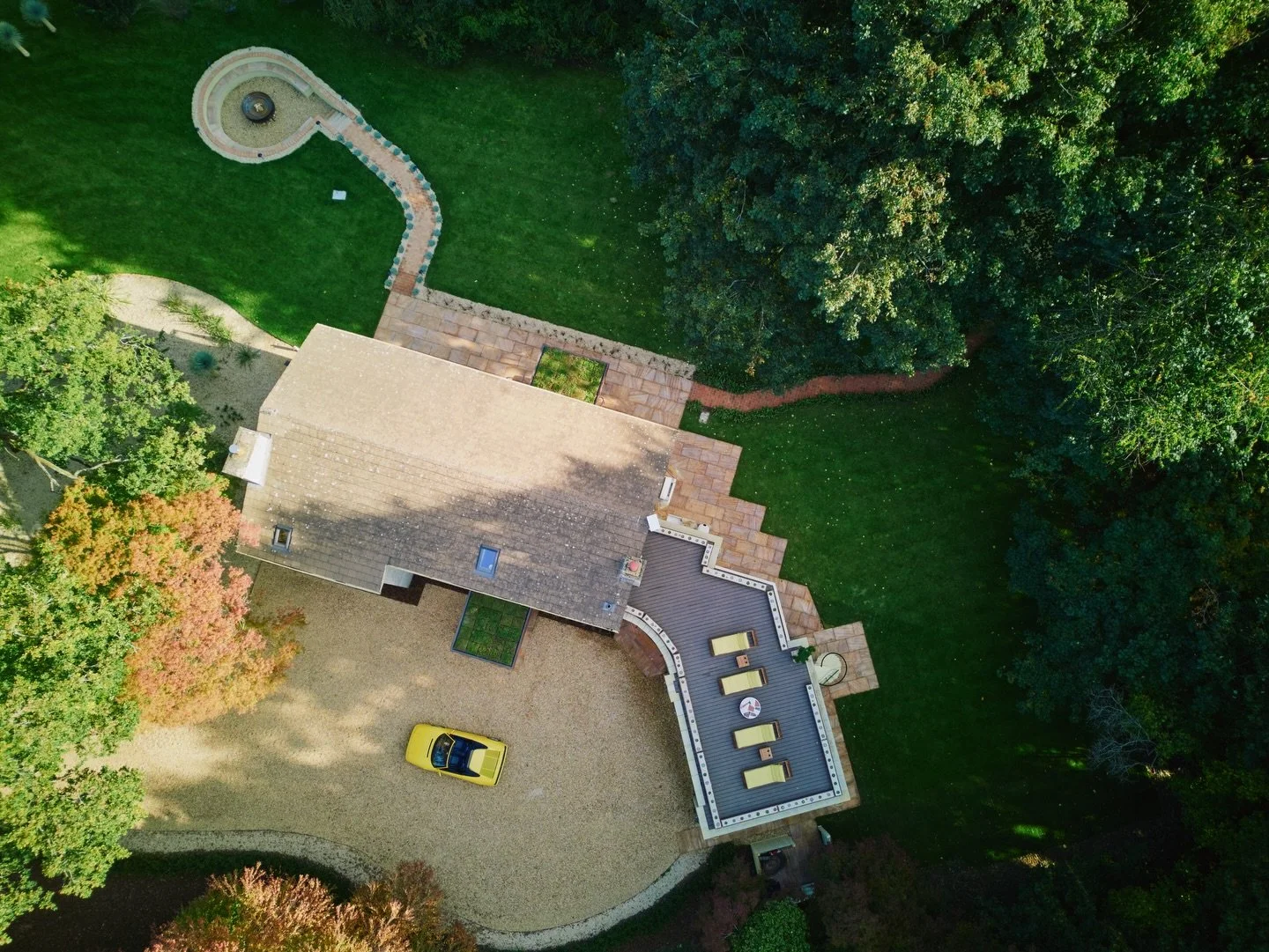 Your private corner of the Cotswolds 🫒

Built for late night chats, kitchen dance parties, and stealing away to the Sauna at all hours.

Launching Friday. We can&rsquo;t wait to welcome you.

#cotswolds #luxuryhomestay #cotswoldscottage