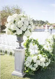 Mad Floral_Ceremony_4.png