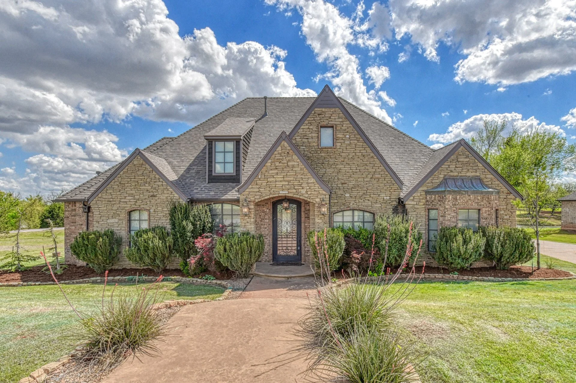 For Sale: 2293 Cottage LN Winter Creek