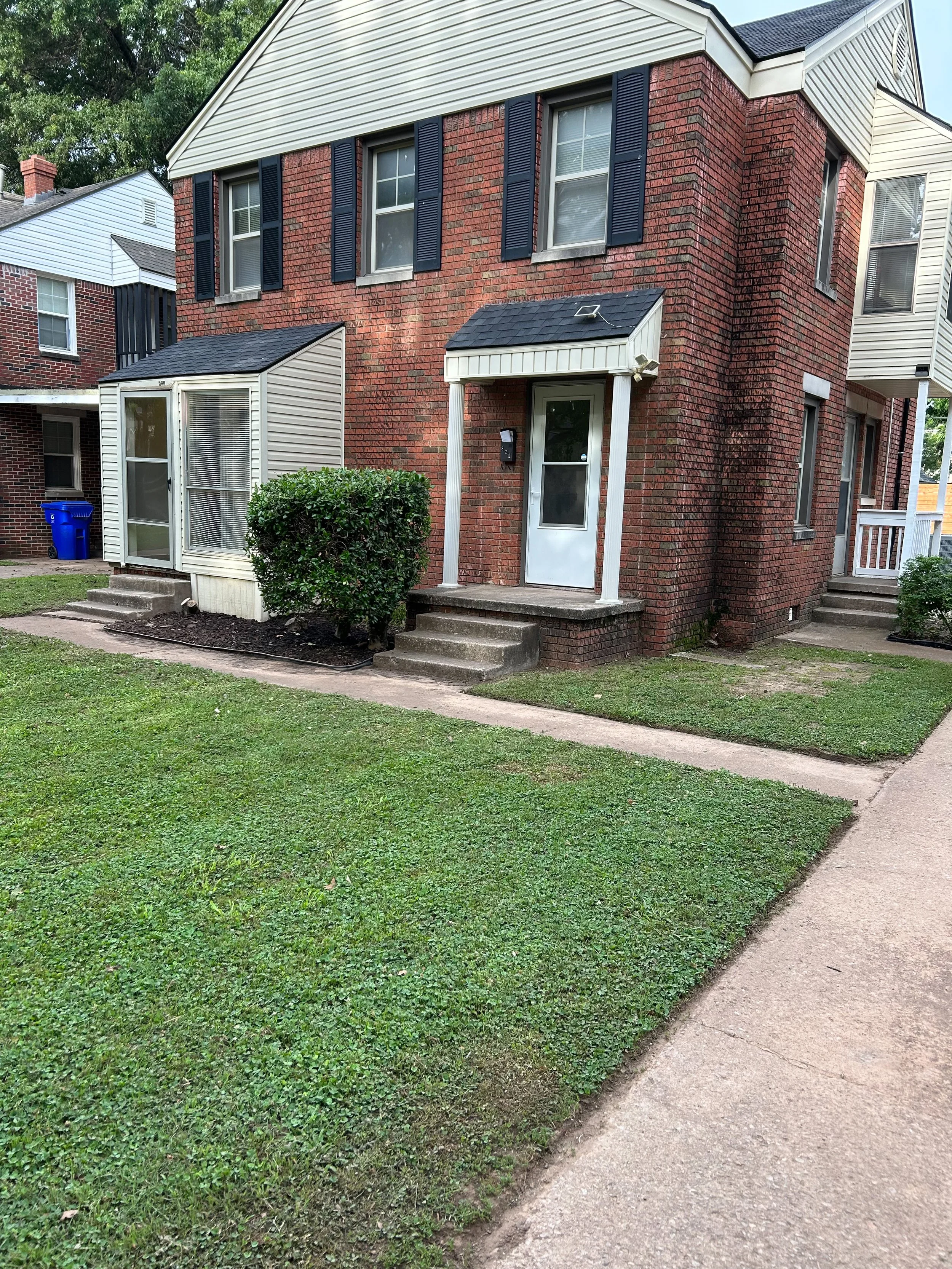 824 College Ave- Student Housing