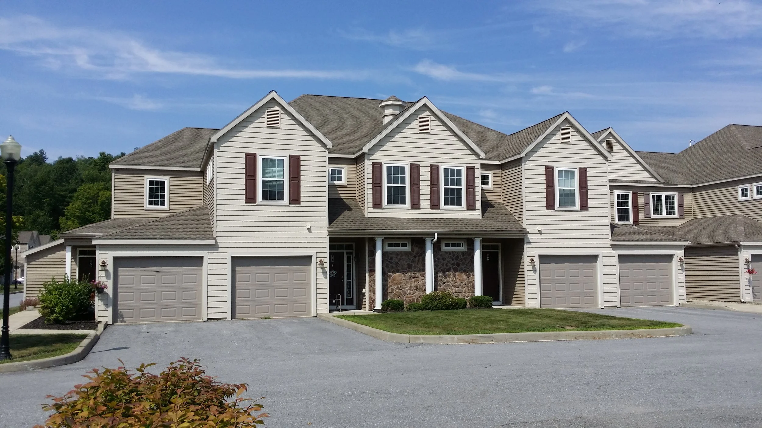 NC28_Custom_Townhouse_2.jpg