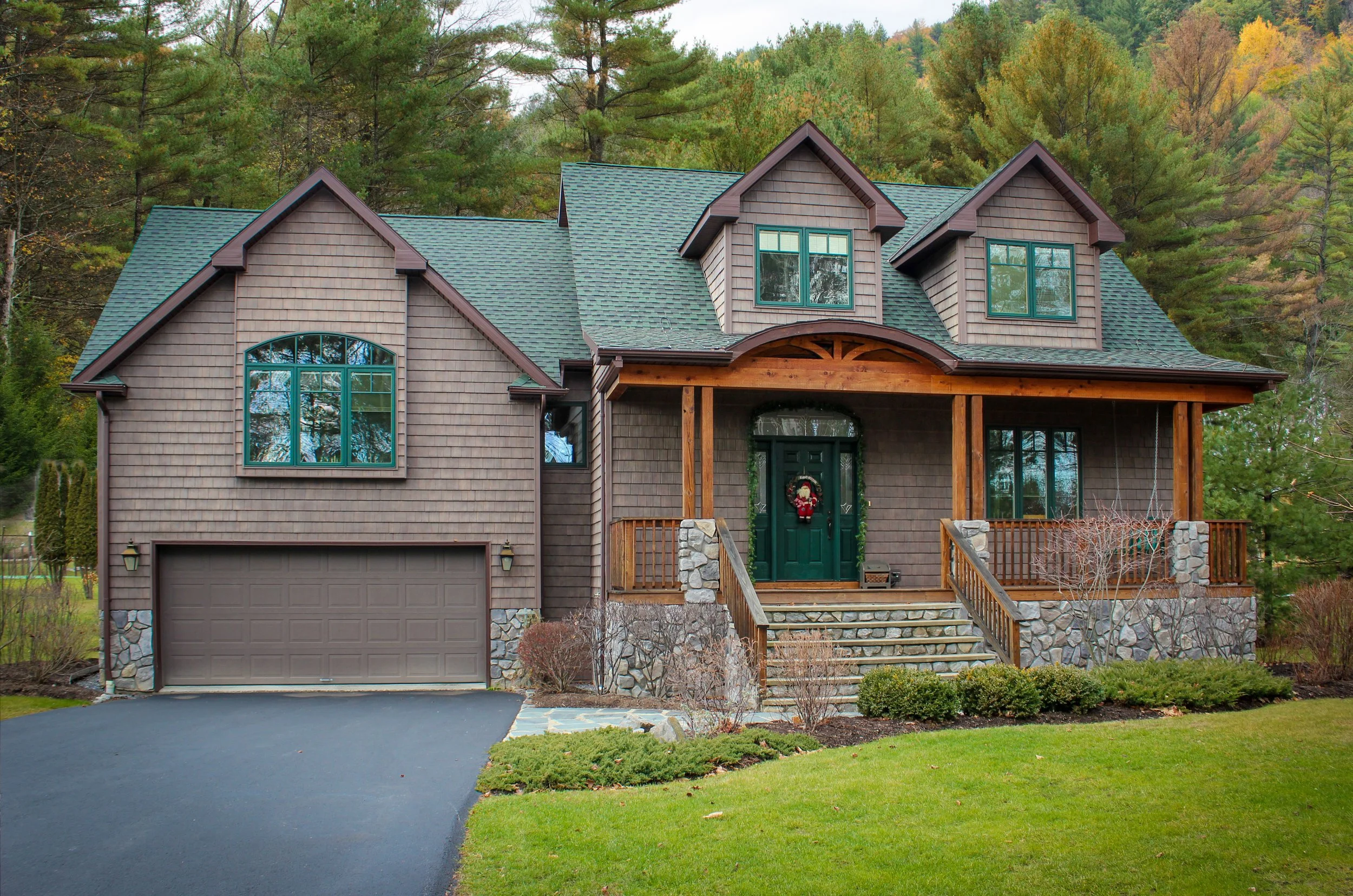 NC23_Brown_Cape_Cod_Style_House.jpg