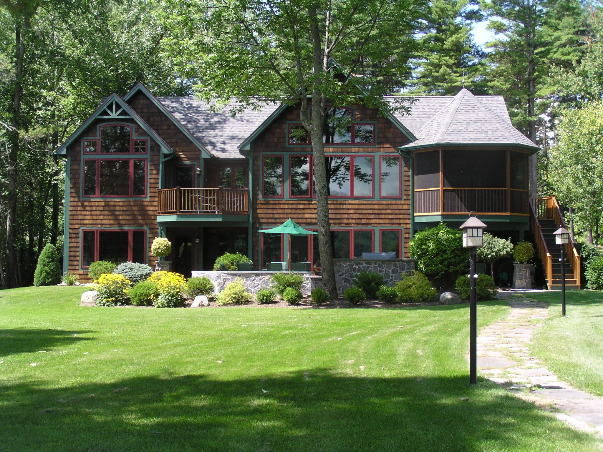 NC36_Brown_Home_Luxury.JPG