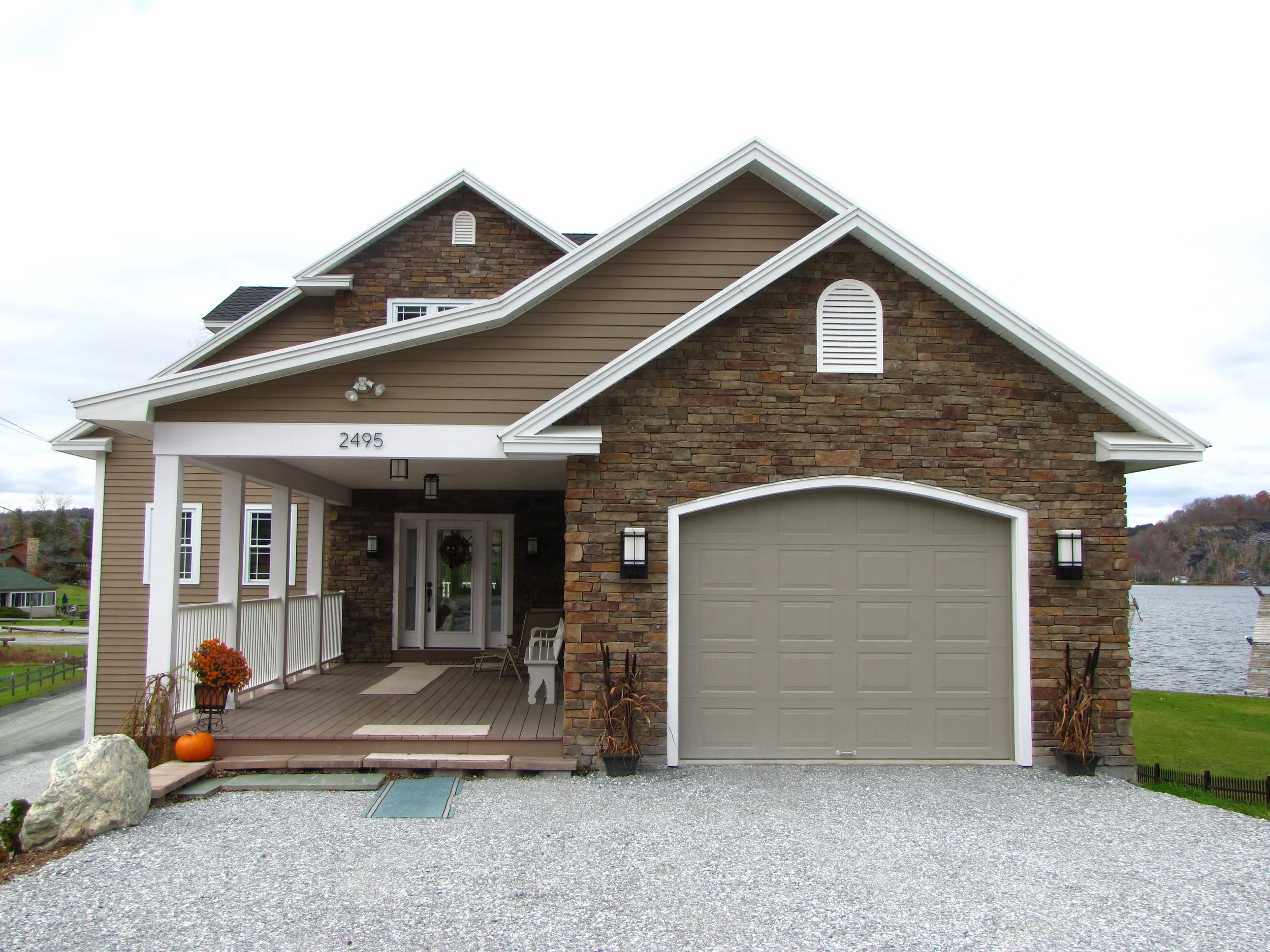 NC40_Stone_Home_Waters_Edge.JPG