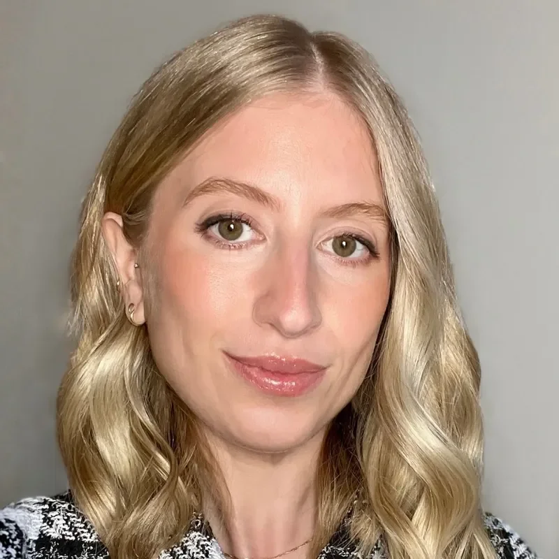 Close head shot of Ashley Wygodny