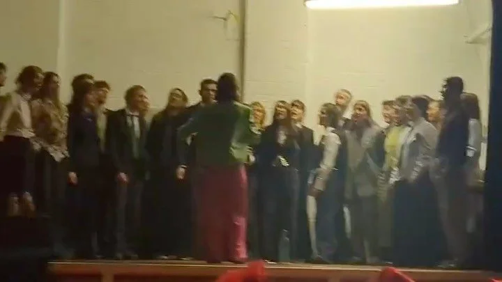 Avalon Choir suited, booted, movin and groovin like never before 💃🏻 Christmas gig 2025 at @set.social.peckham - such a joyful way to end a triumphant year of so many firsts! Very proud and grateful for everything this project has become. Let&rsquo;