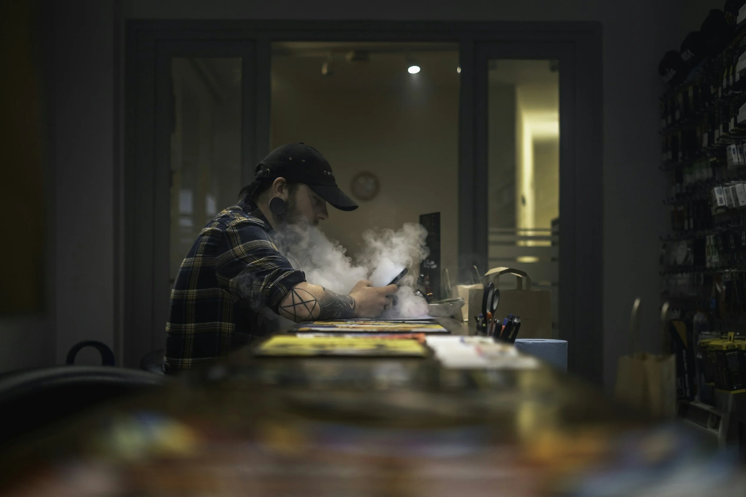 Brighton Vape Shop Faces Scrutiny Over Drug Paraphernalia at Drinks Licence Hearing