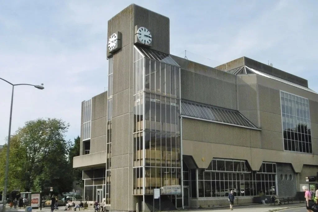 Brighton and Hove City Council Cuts Ethnicity Pay Gap to Zero