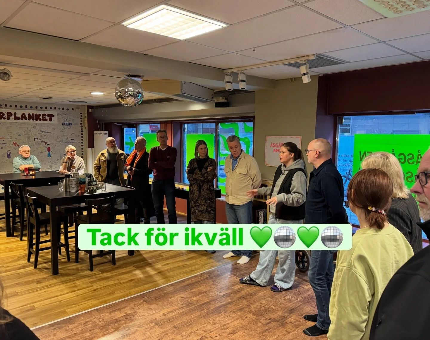 Tack till alla som kom p&aring; &ouml;ppet hus p&aring; &Aring;sg&aring;rden under m&aring;ndagskv&auml;llen! &Auml;ven om ungdomsbruset &auml;r v&aring;rt favoritljud i lokalen var det otroligt h&auml;rligt att f&aring; fylla rummet med samtal, fr&a