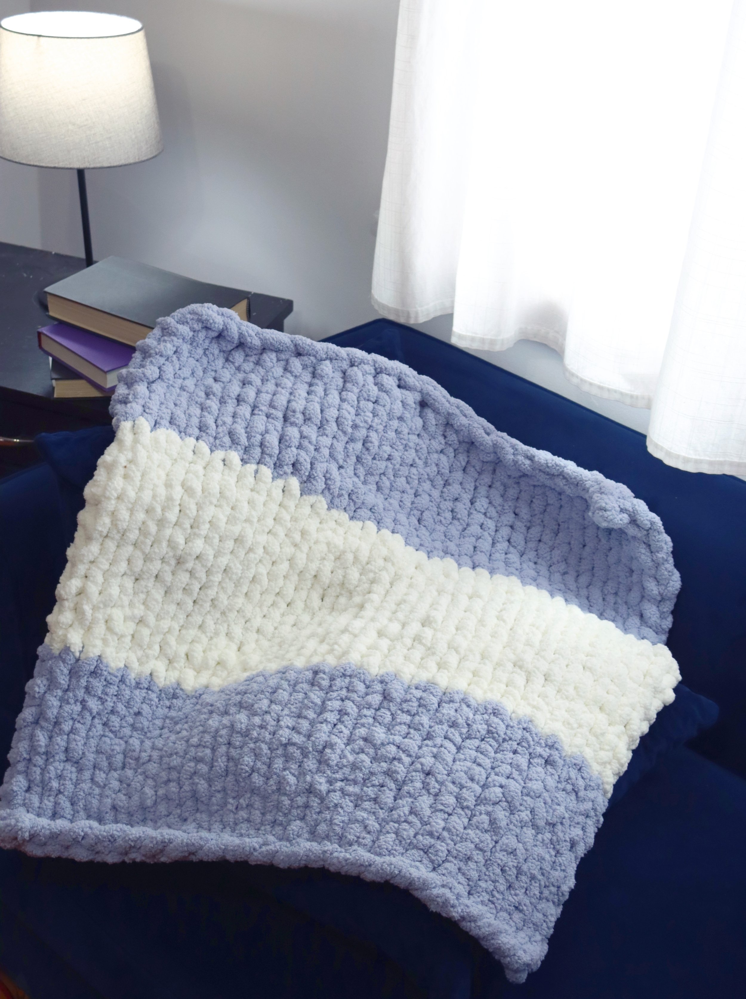 DKD Baby Blanket BL WH Full 2.jpg