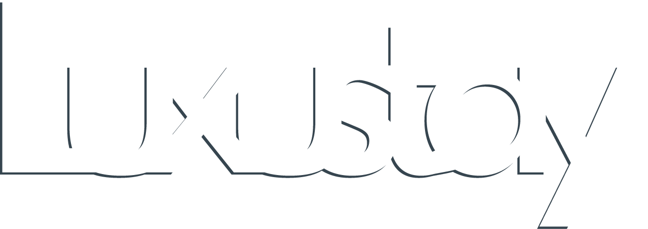 Luxustay Logo - White