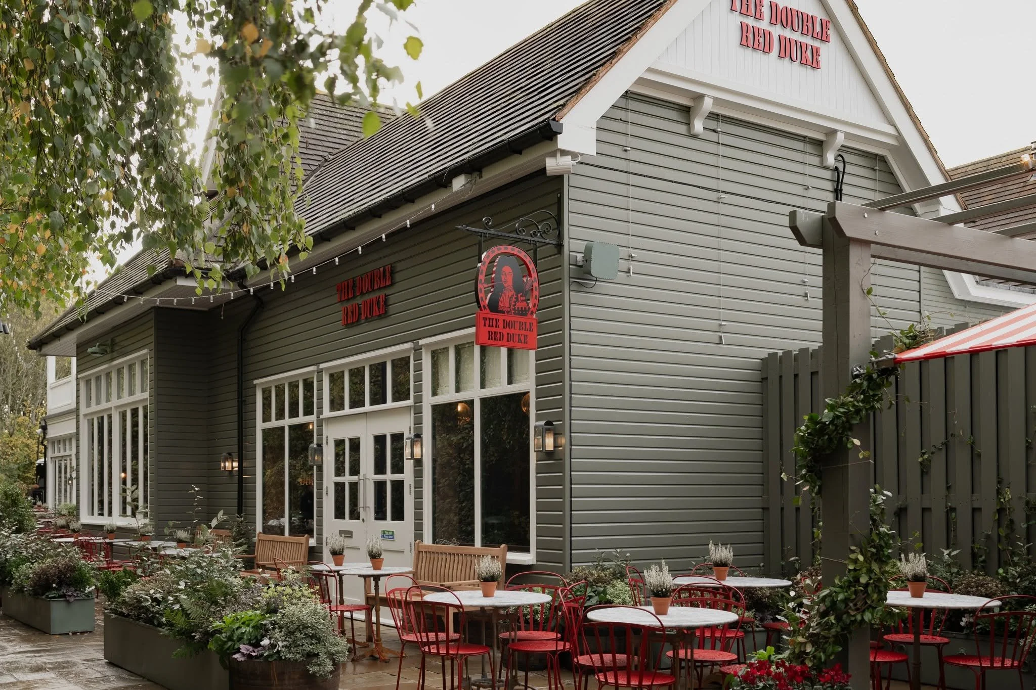 The Cotswolds’ Most Talked-About Pub Has Arrived at Bicester Village — and We’re Going!