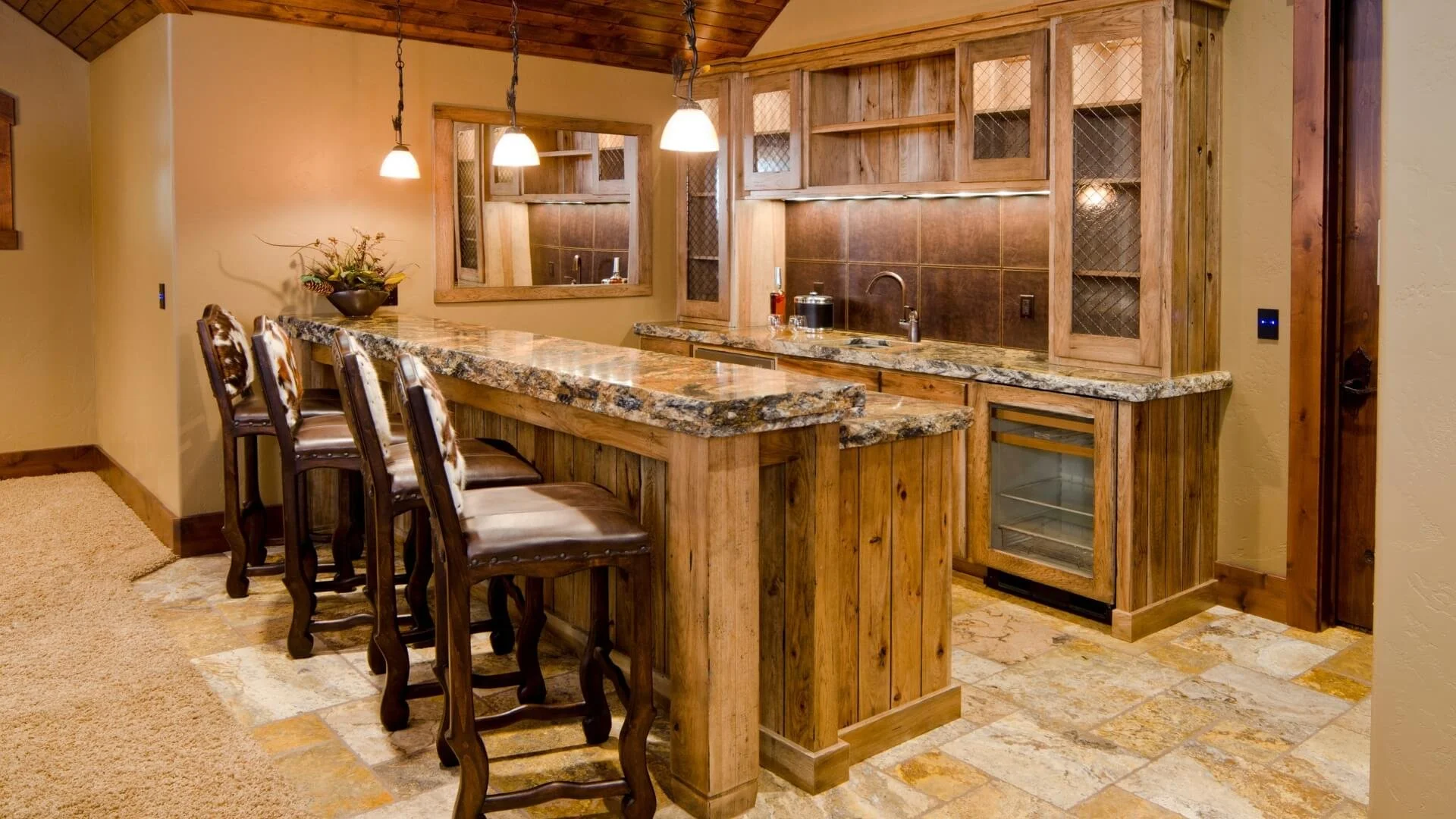 Custom Basement Bar (2).jpg