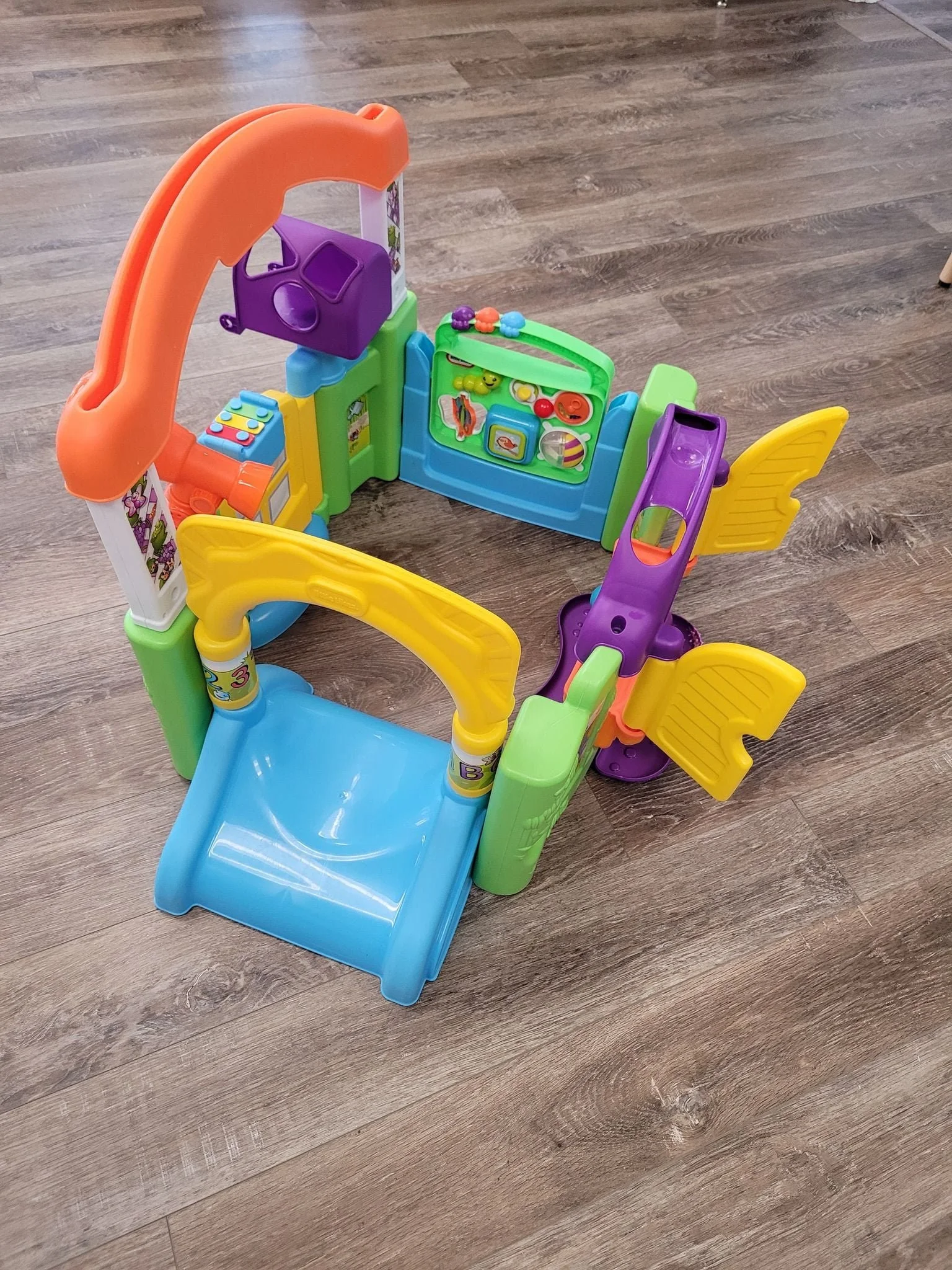 G16 Activity Garden Baby Playset