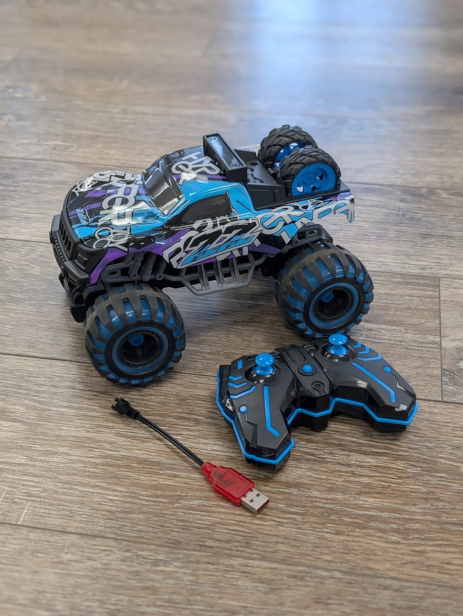 IM47-Remote Control Car
