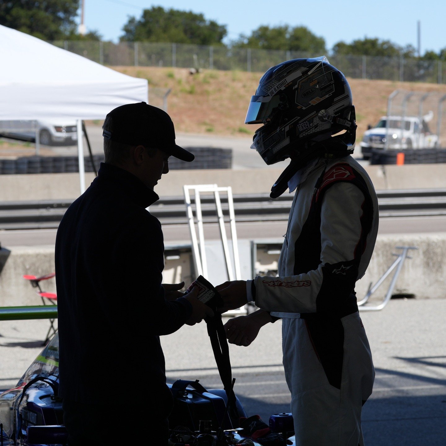 Teamwork, mentorship, and the grind that builds racers.

Behind every moment on the podium is a thousand unseen laps of effort.

#AJKohutRacing #Formula4 #RacingTeam #MotorsportJourney #RaceWeekend