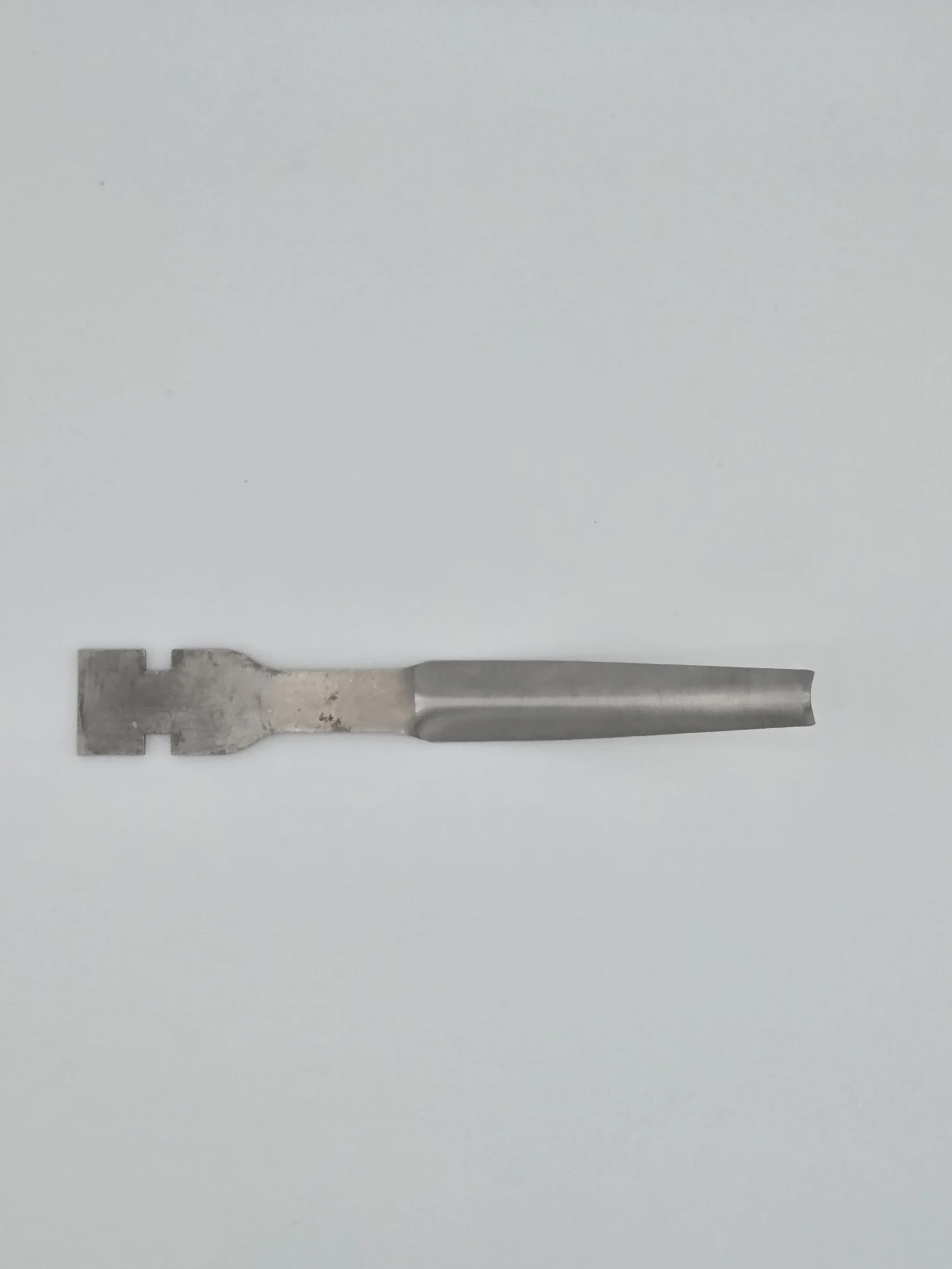 Wright-Out Hip Stem Extractor Rigid Medial Calcar Blade (View 3)