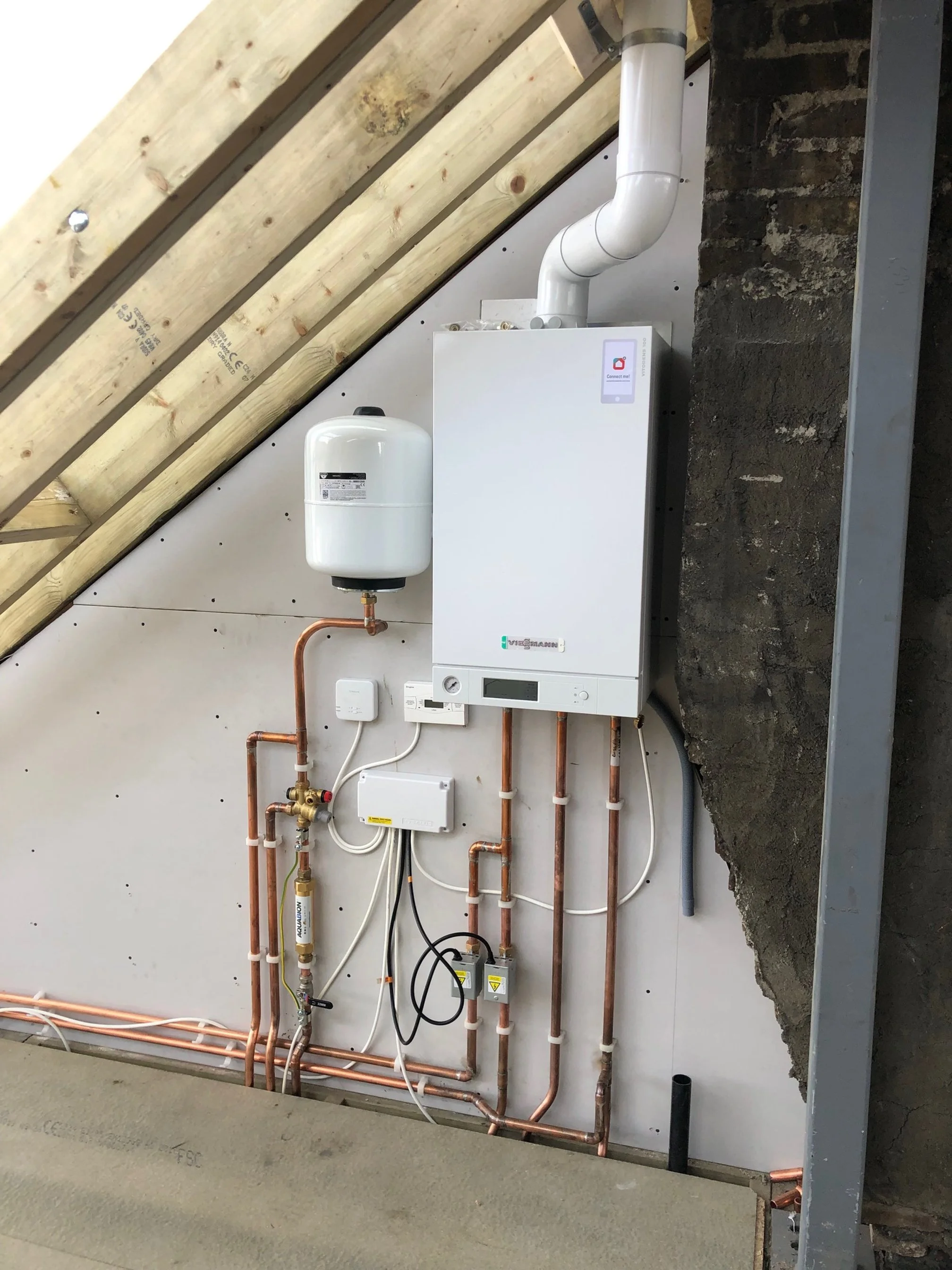 System boiler and unvented hot water cylinder