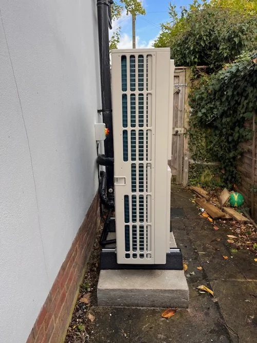 Air source heat pump intalled in Ashtead