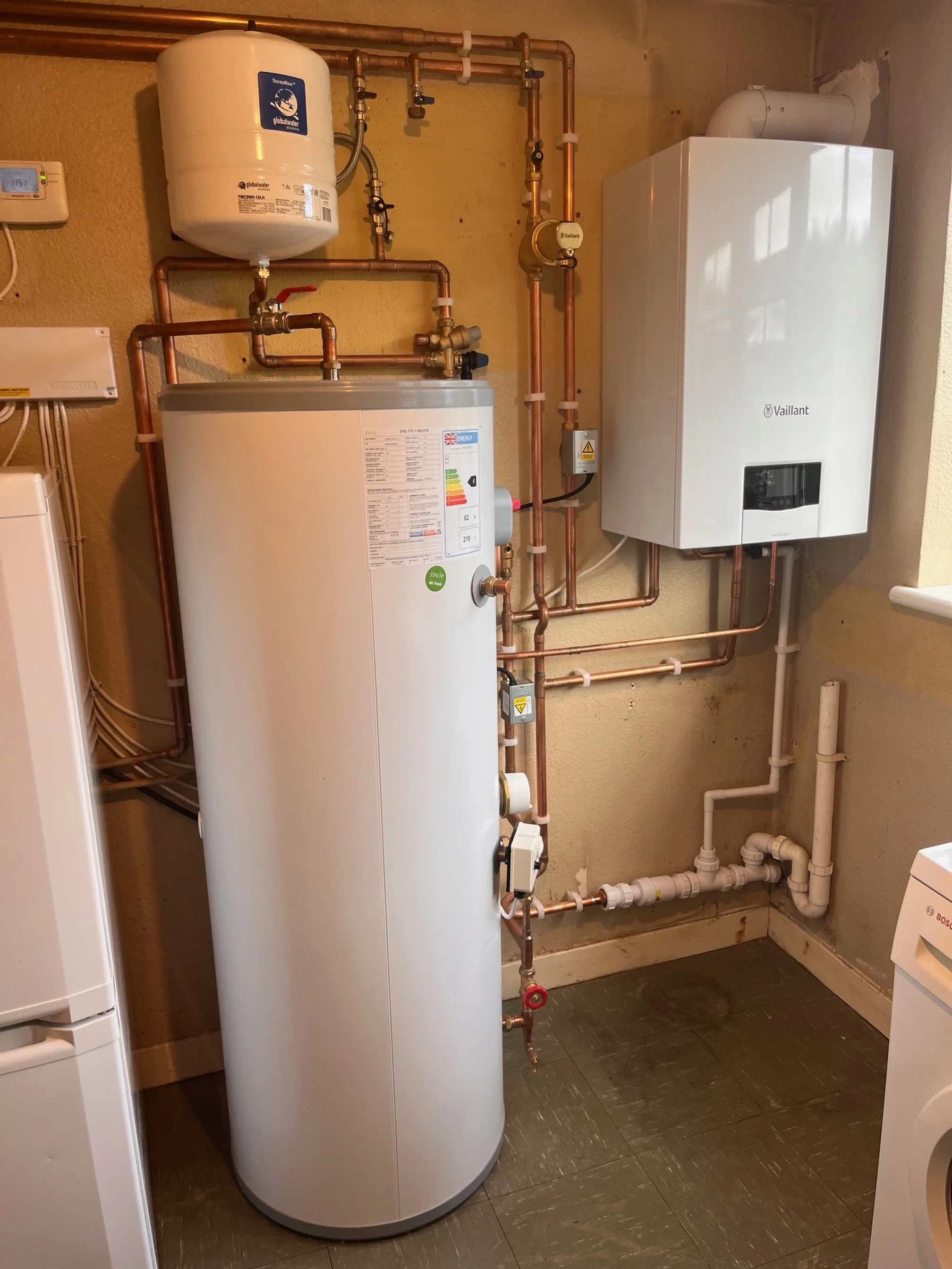System boiler and unvented hot water cylinder 
