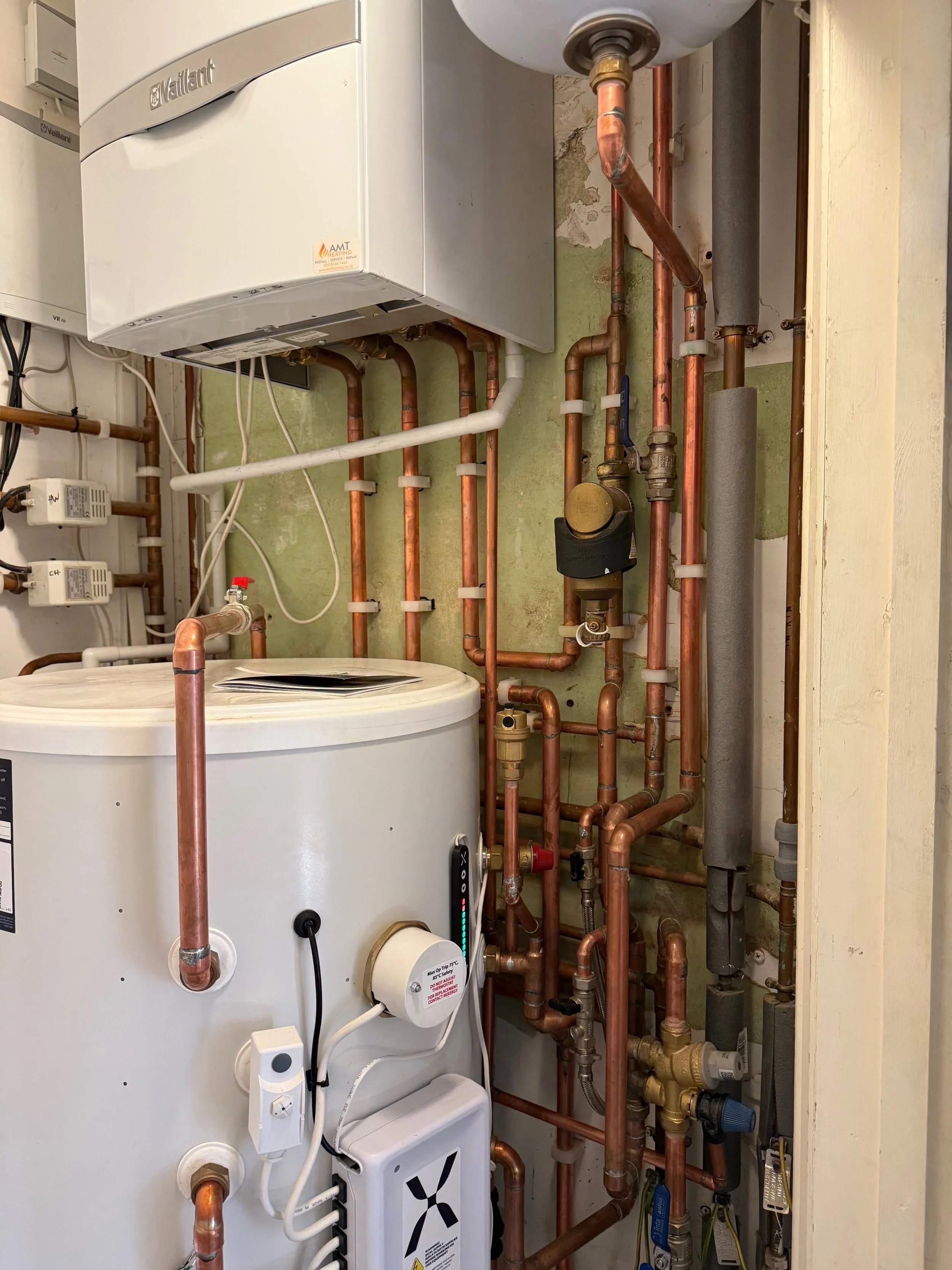 Mixergy hot water cylinder installation