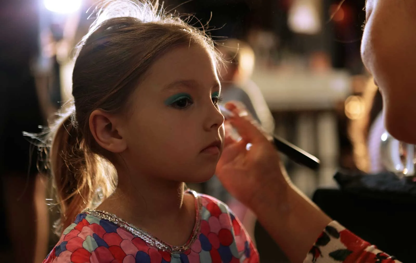 child-photoshoot-makeup-fashion