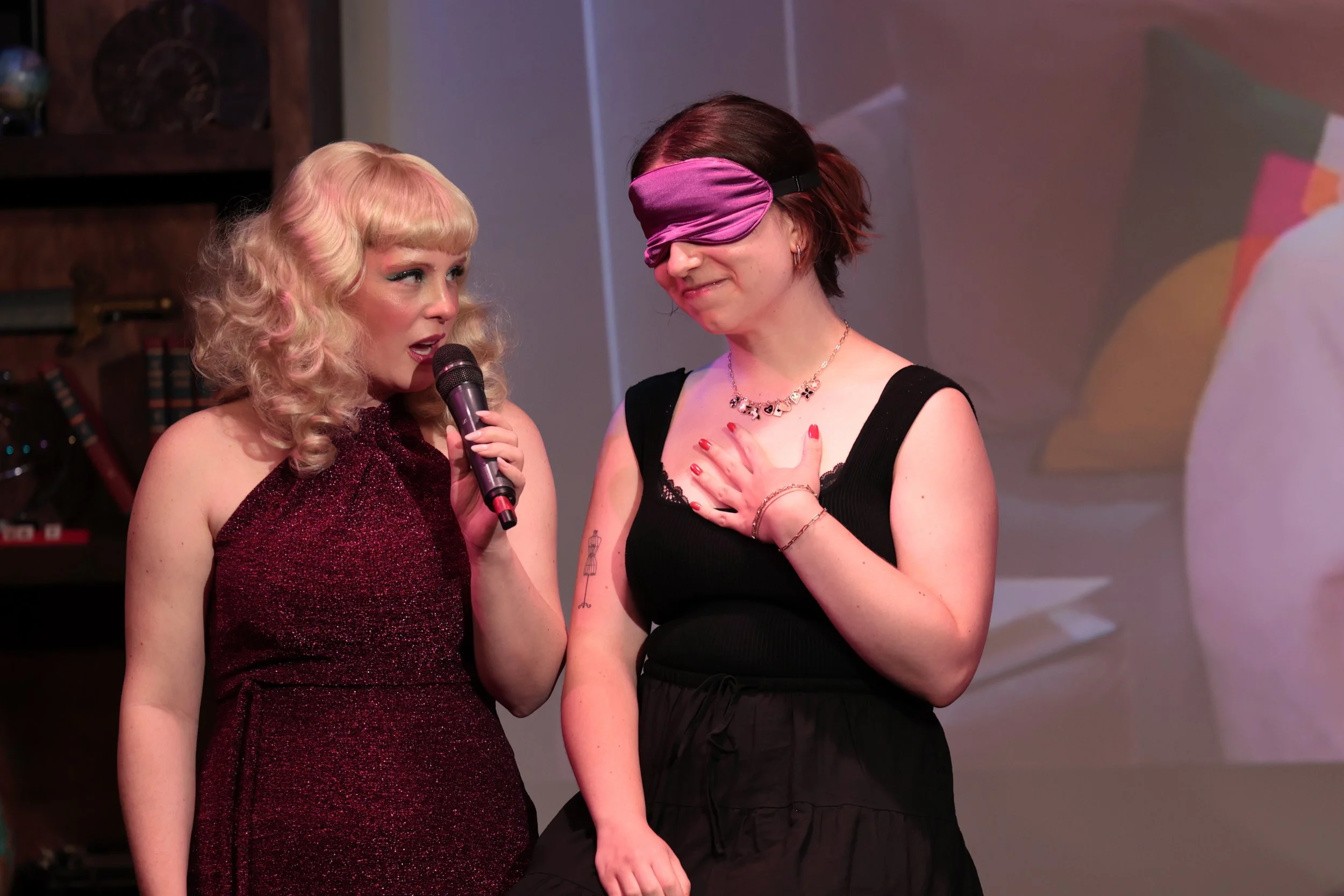  Photo by @el_Jong | Gemma Smith’s Realit-Tease @ CAVEAT | “Love Is Blinded” segment 