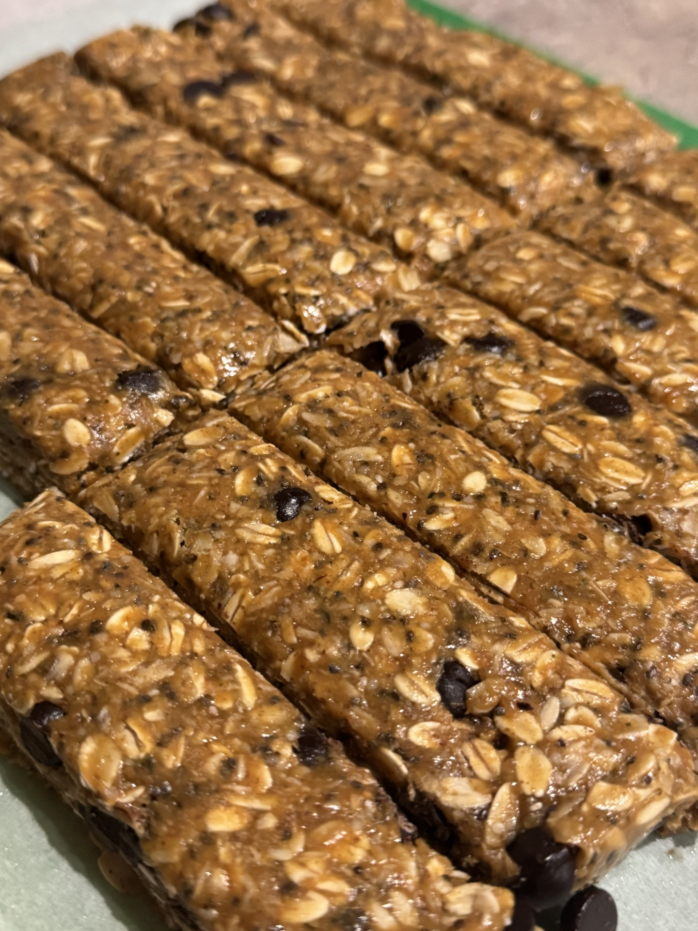 Healthy Granola Bars That Taste Unhealthy