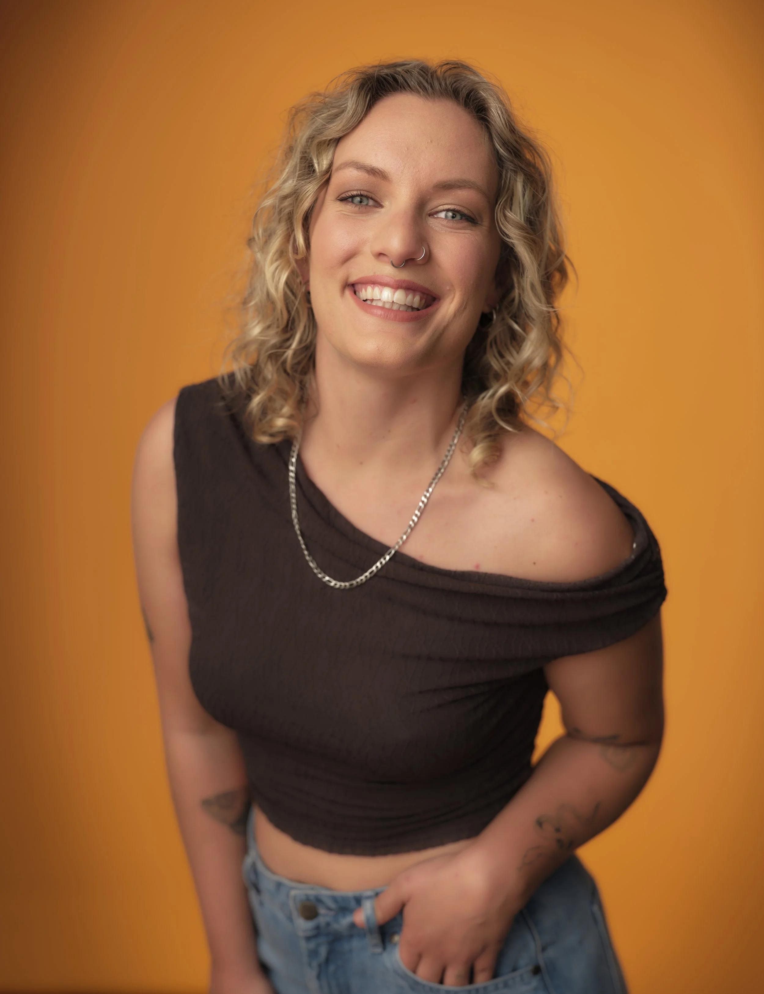 Victoria Carrier - Actress