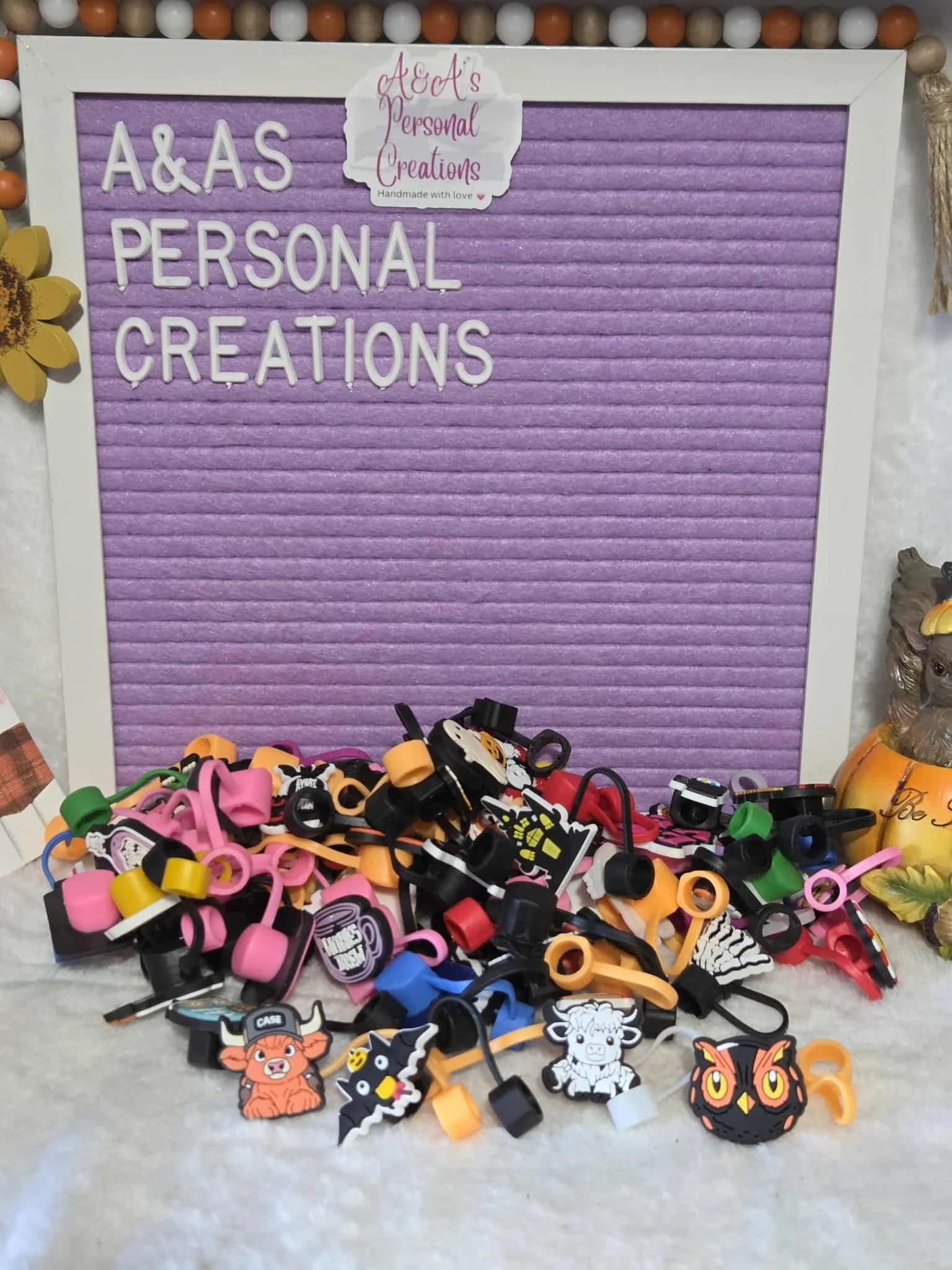 Random Straw toppers