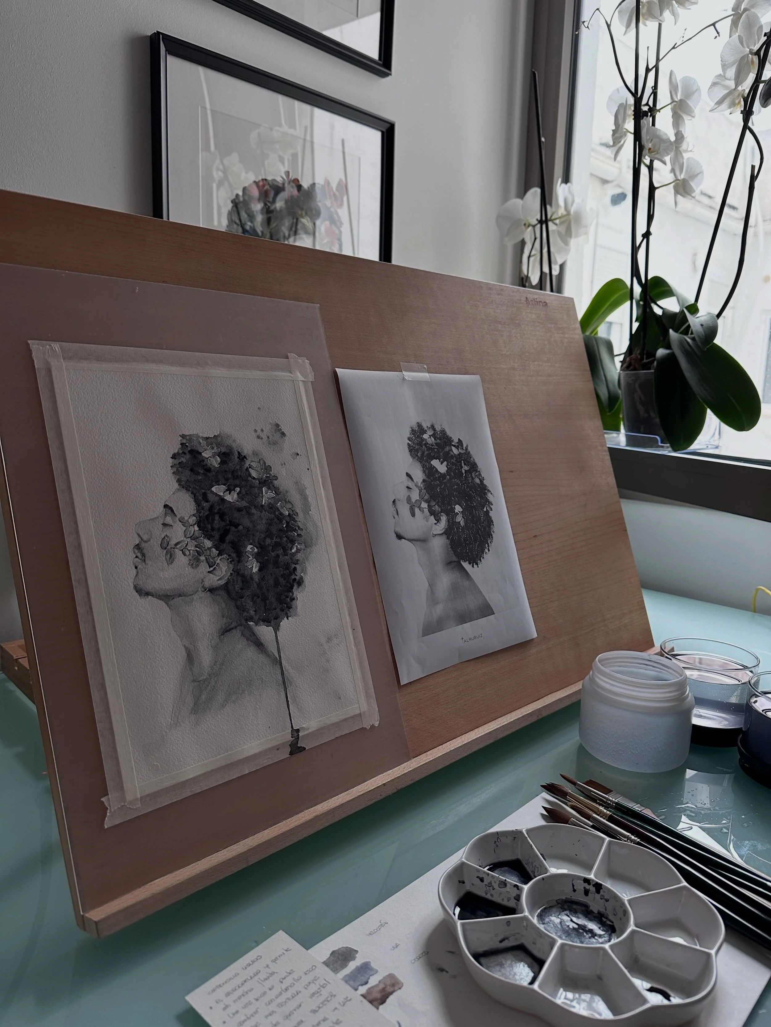 Carboncillo l&iacute;quido

Nuevas experiencias junto a @almuruiz.art, descubriendo el carboncillo l&iacute;quido, un material que se trabaja de una forma muy cercana a la acuarela.
Otro hombre entre mis perfiles de mujeres&hellip; aunque ya estoy co