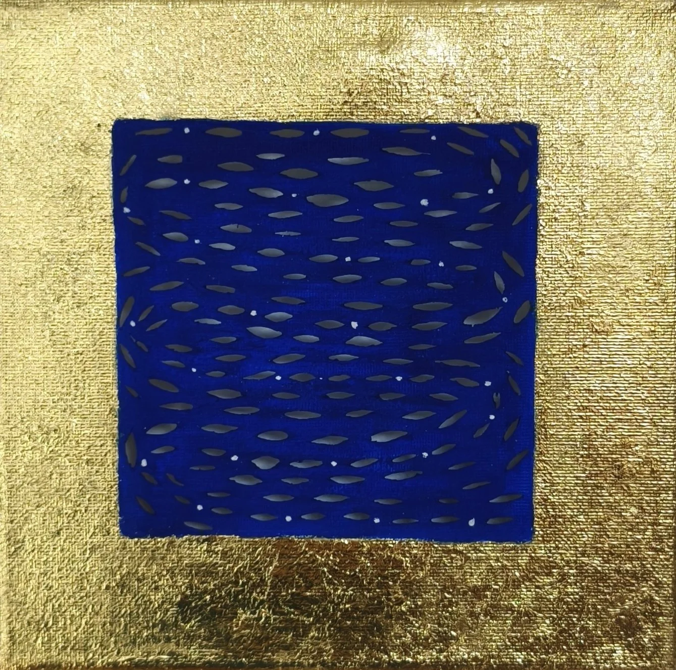 HALO I - 20X20 cm, Acrylique, feuille d'or, découpage sur toile - 2025
