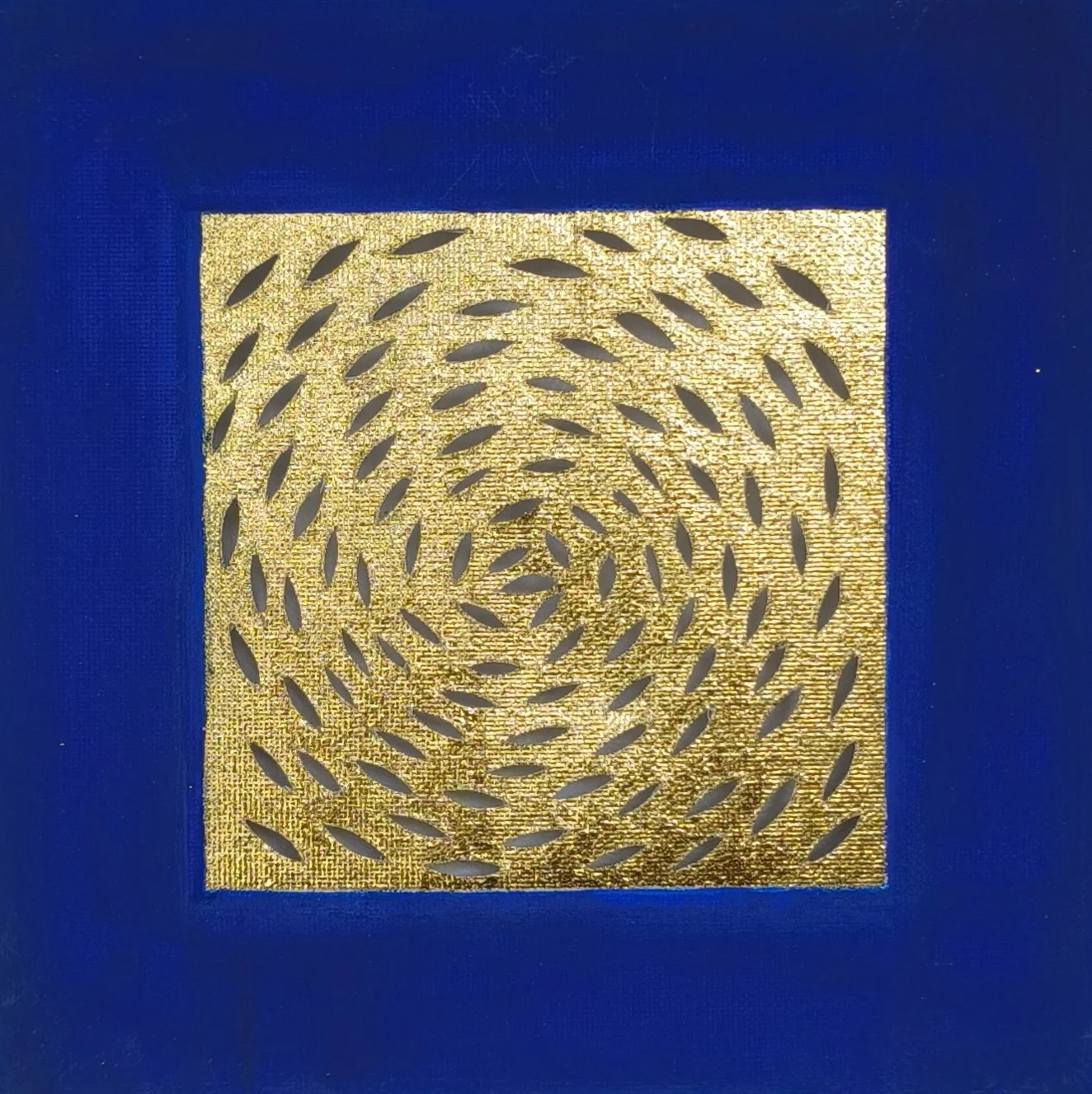 AZUR I - 20X20 cm, Acrylique, feuille d'or imitation, découpage sur toile - 2025