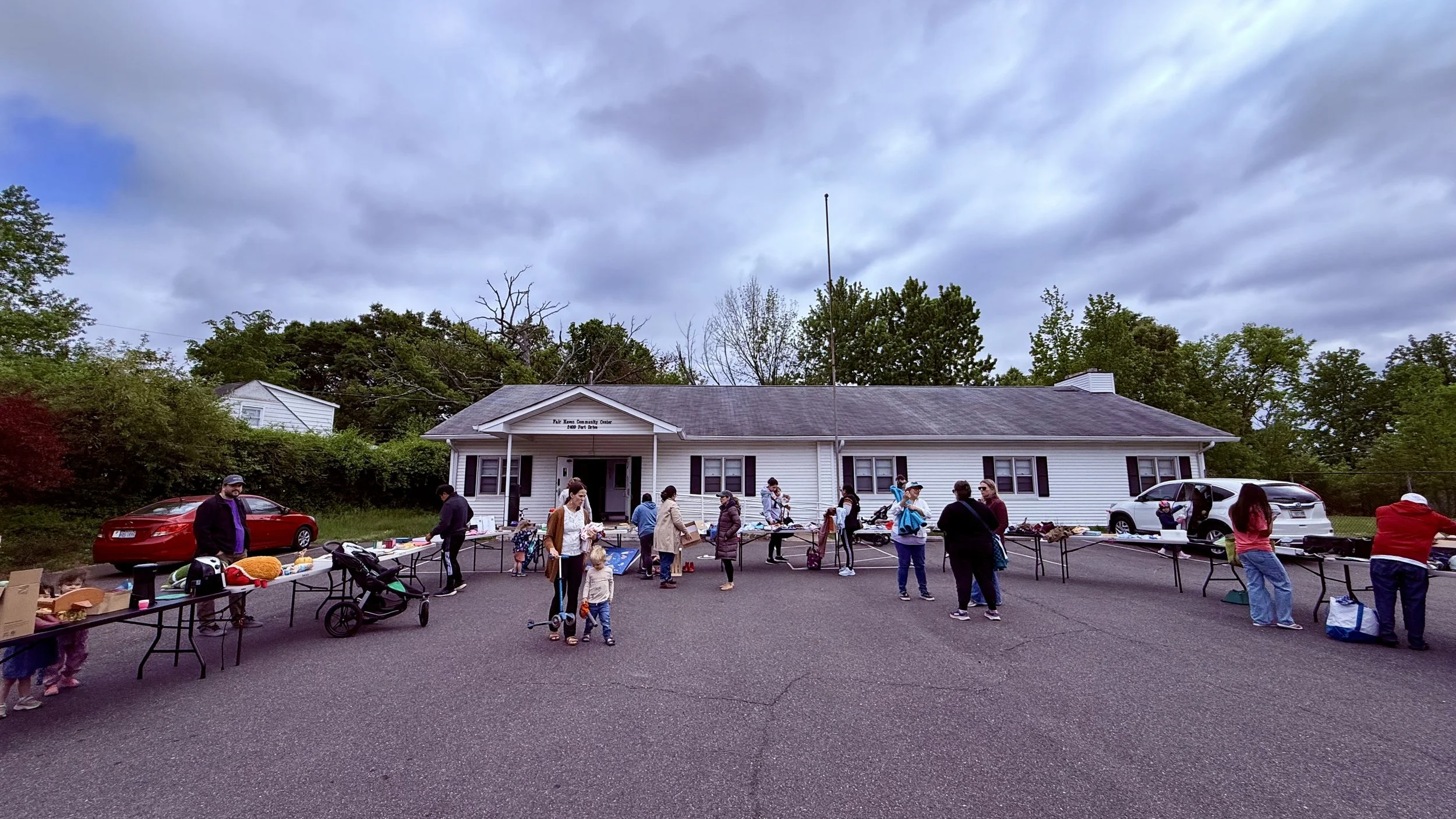 Neighbors attending the buy nothing event and the Fair Haven Community Center