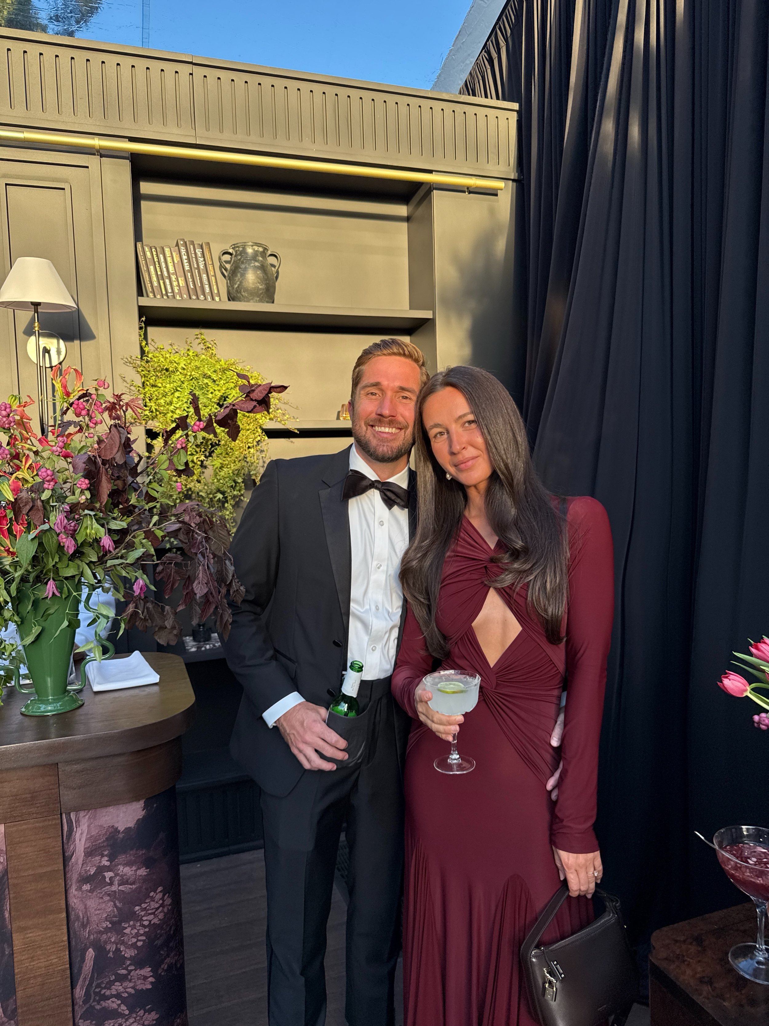 Tay & Tay - chase wedding pose.JPG
