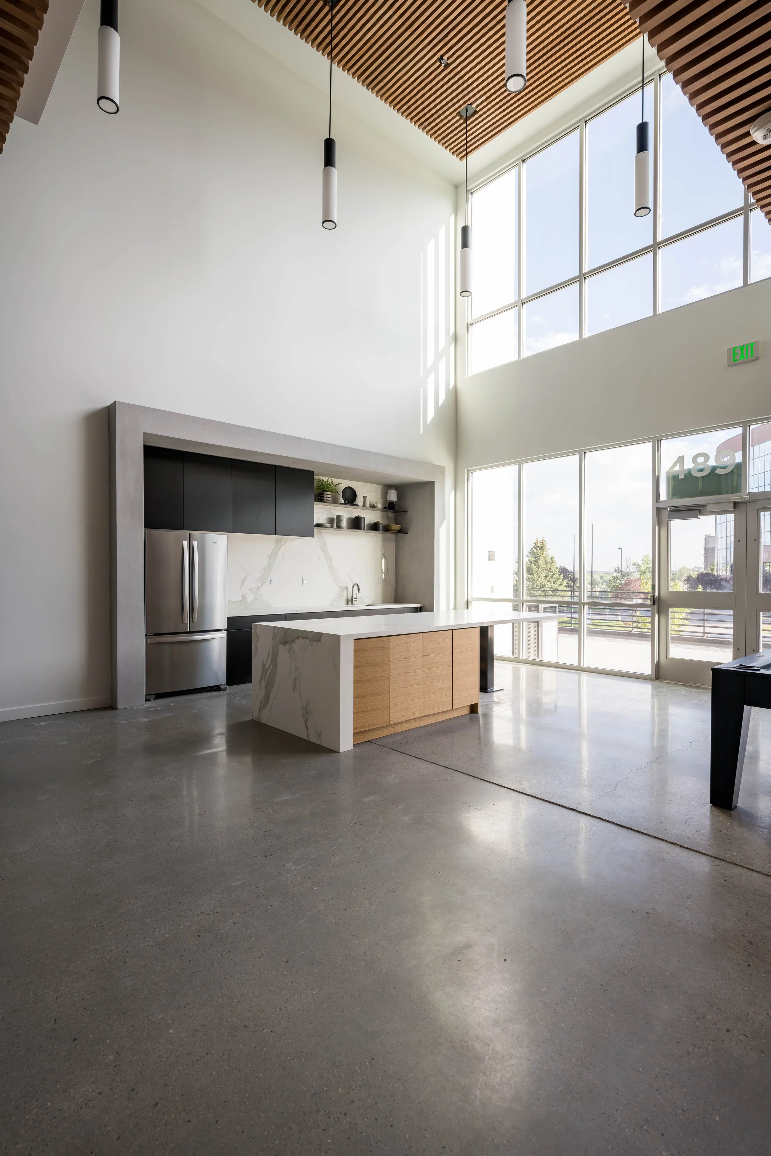 106 II Exchange: Commercial