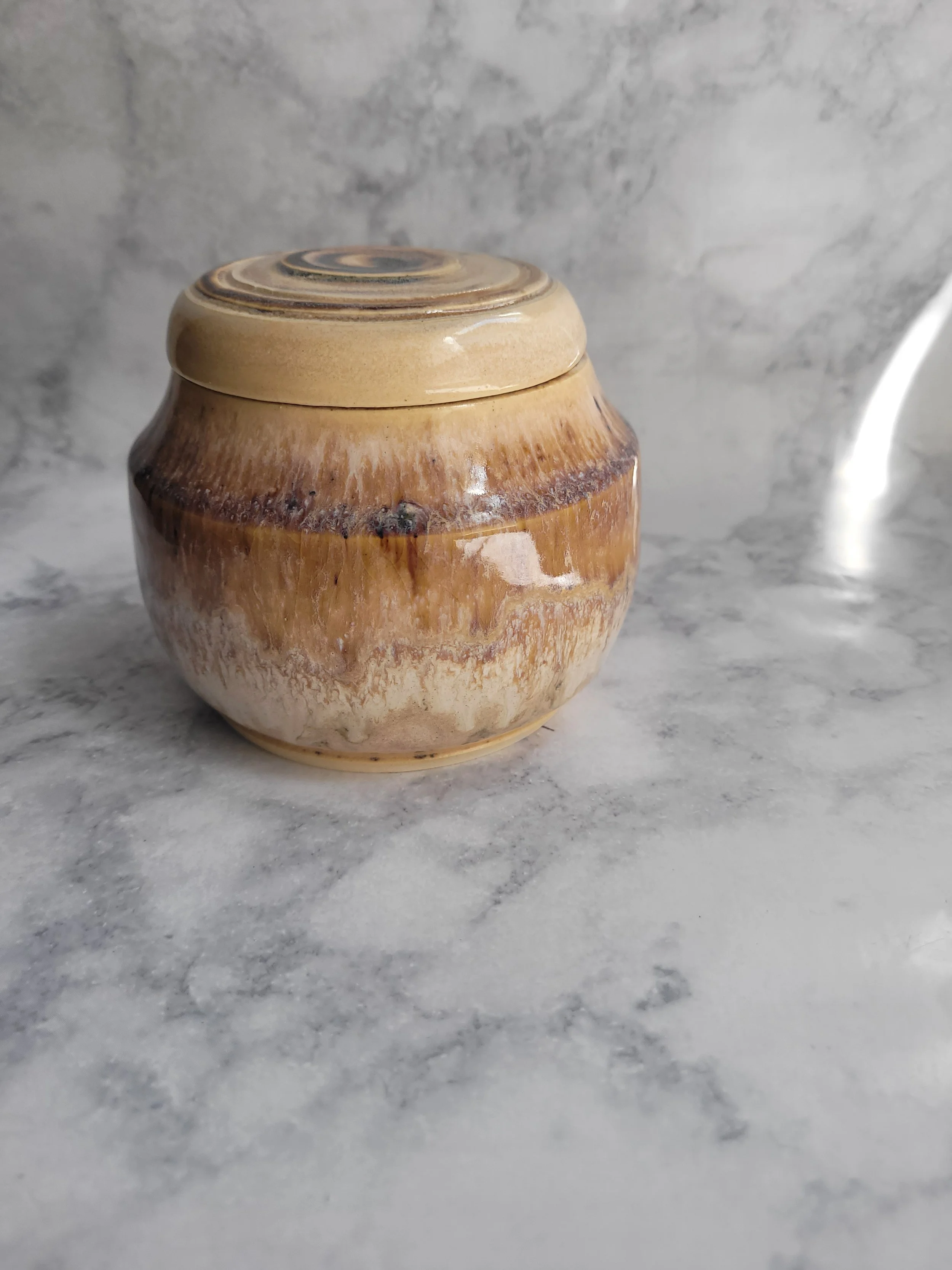 Caramel & cream  Covered Jar