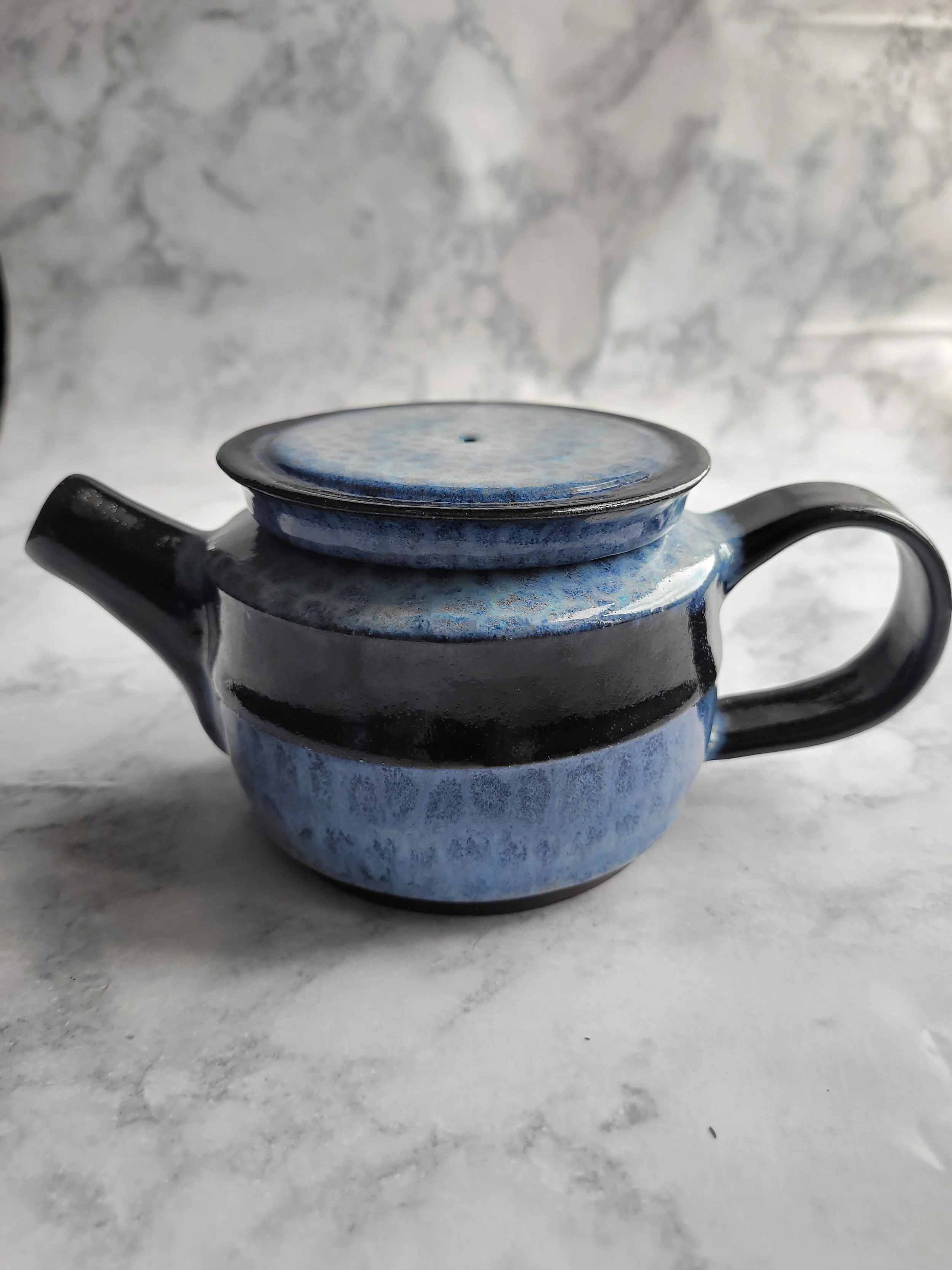 12 oz Obsidian Wave teapot