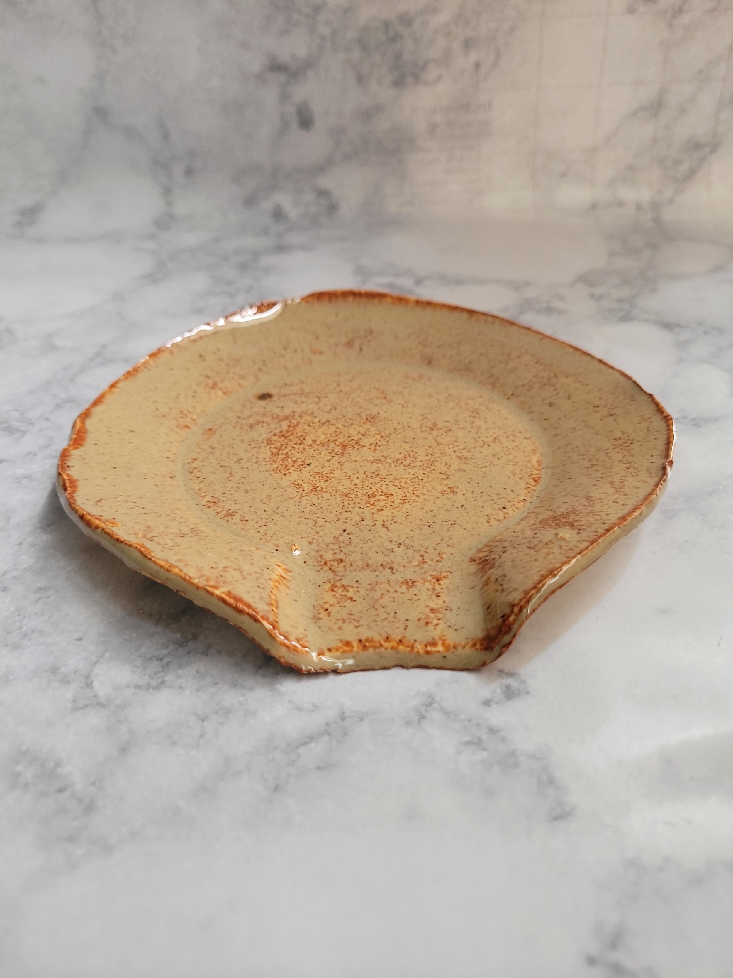Albany Spoon Rest.
chipped on the bottom.
Click  on Image to see  Oops-Pottery.