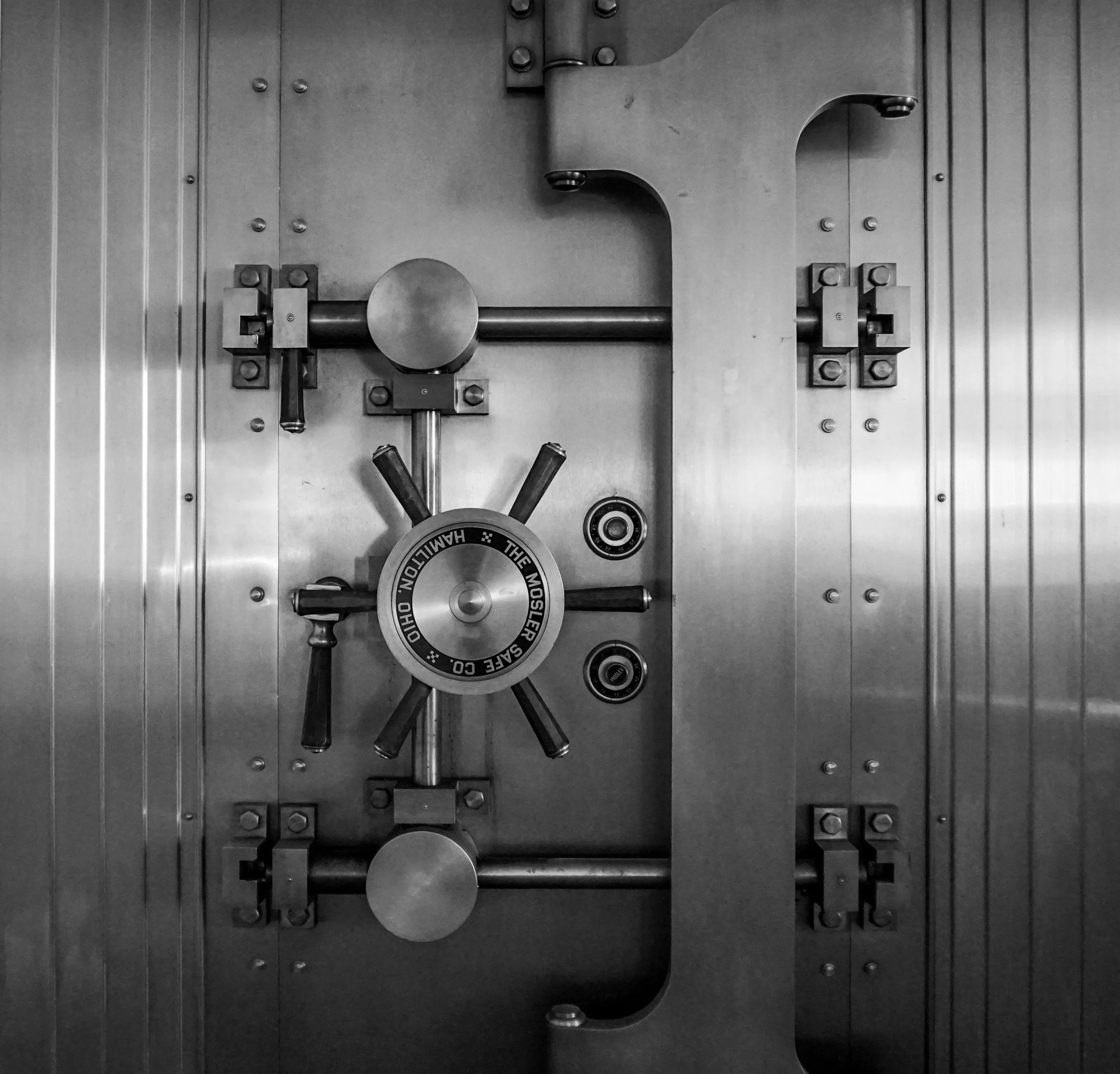 Moneymaxxing is noisy. Build quiet capital instead.