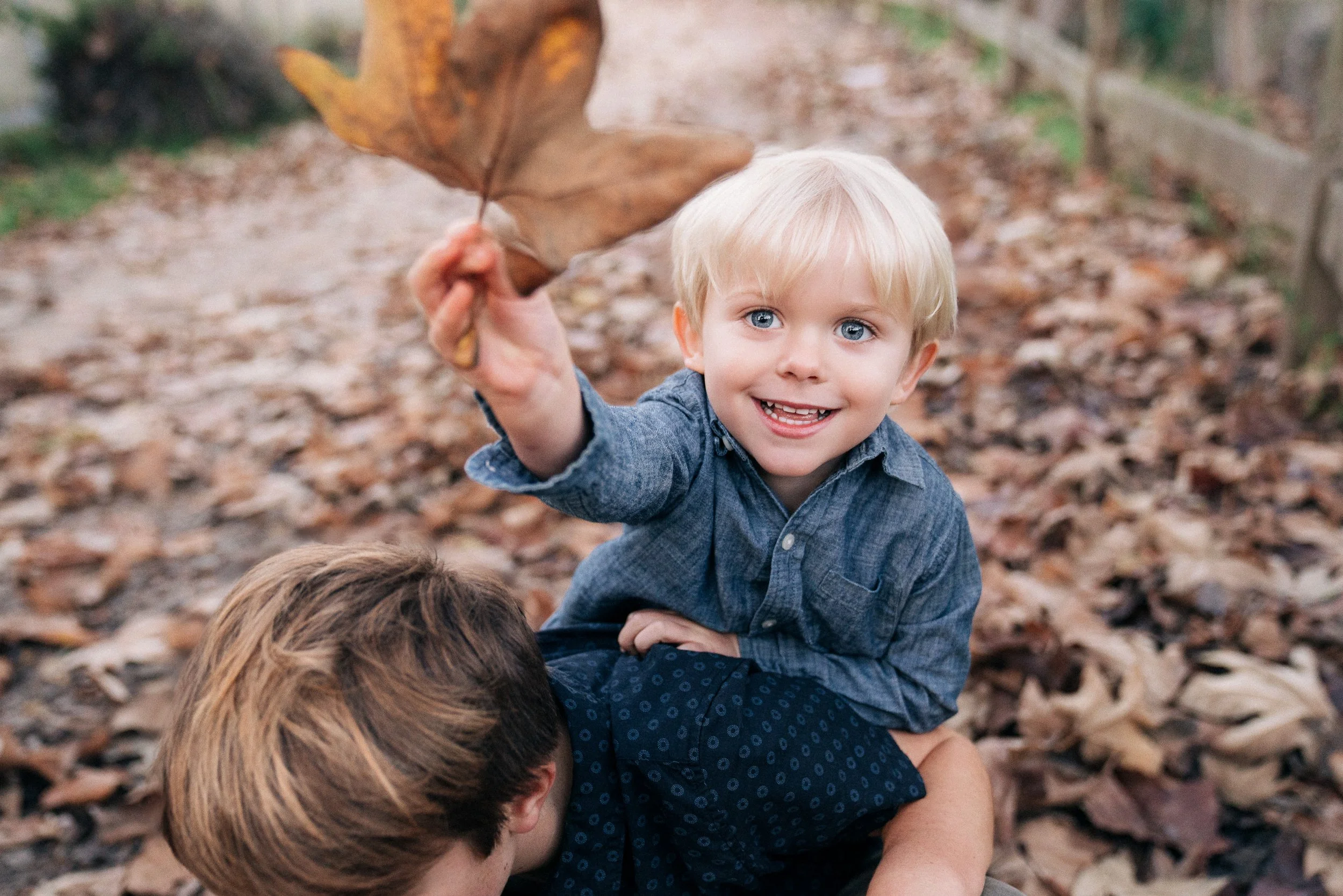 What to Do When Your Toddler Won't Cooperate for Family Photos?