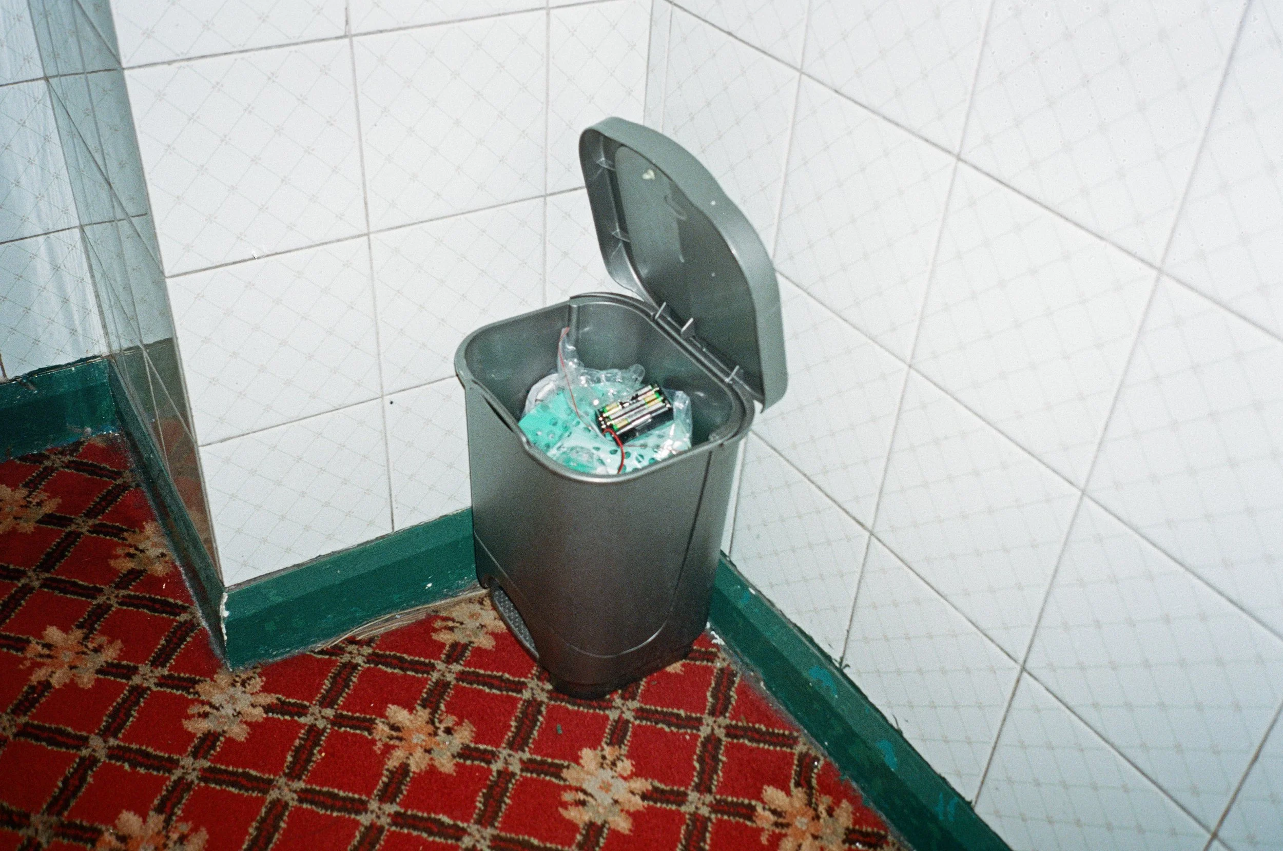 Batteries in't bin, Manchester, 2019.jpg