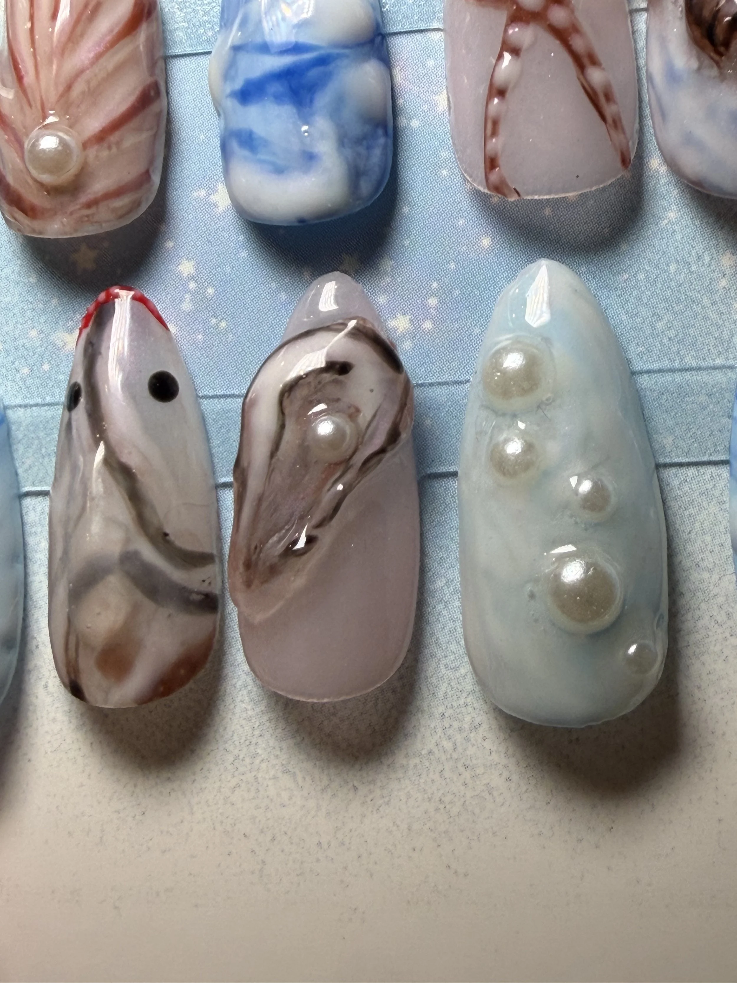 press on nail art