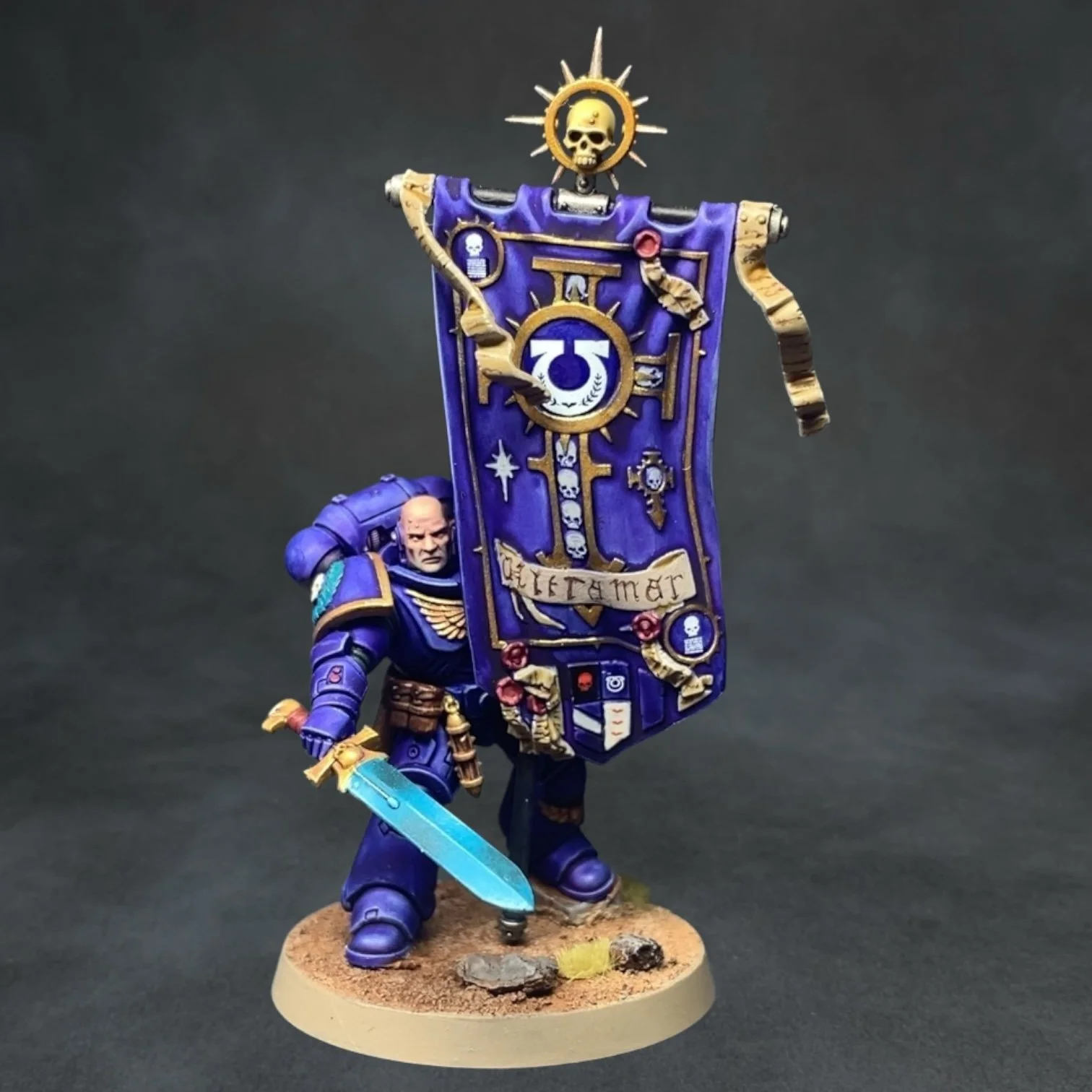 Ultramarine Primaris Ancient - Painted and Based with Display Jar
