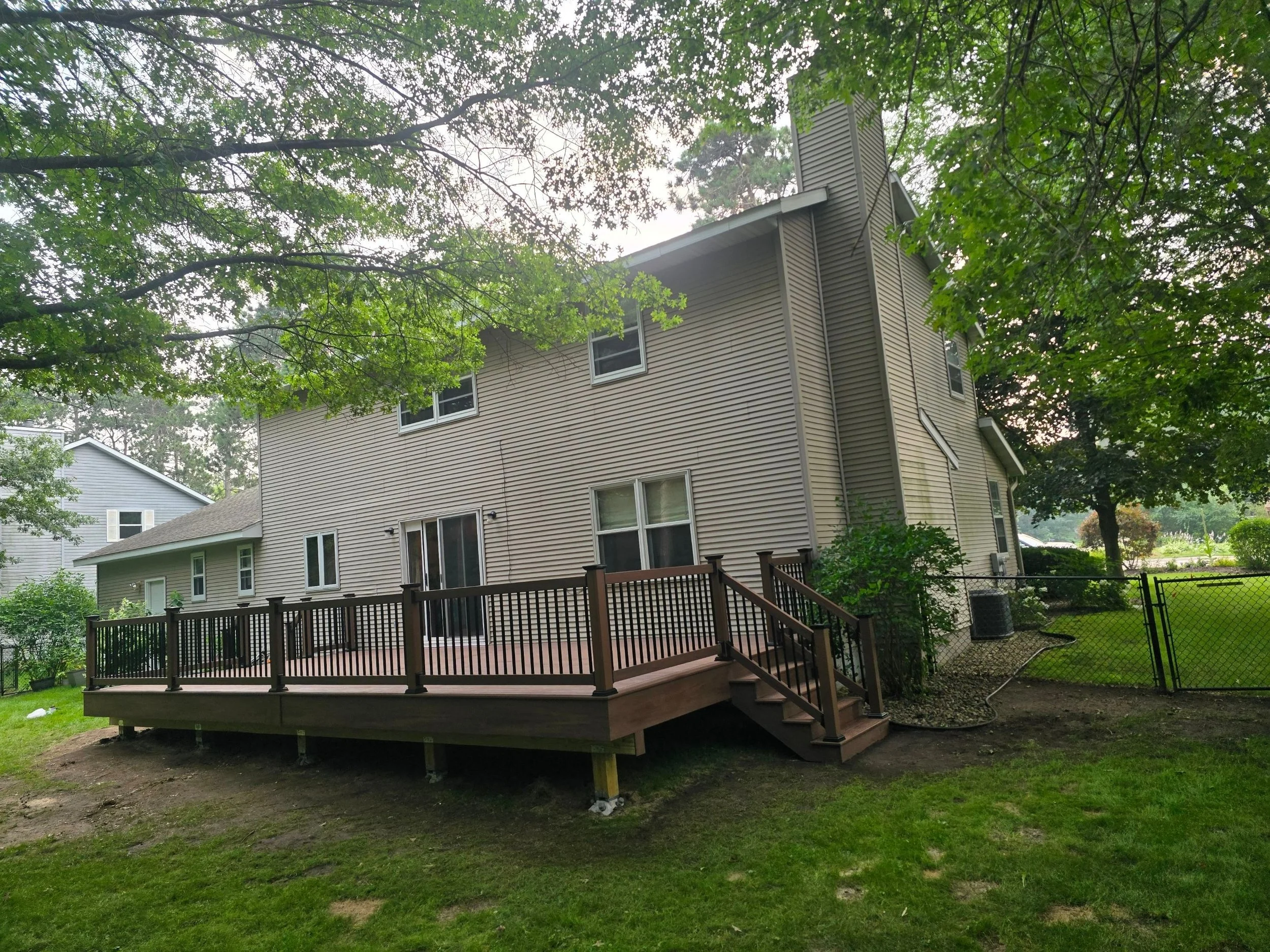 Completed deck project with the "after" photo of this project. 